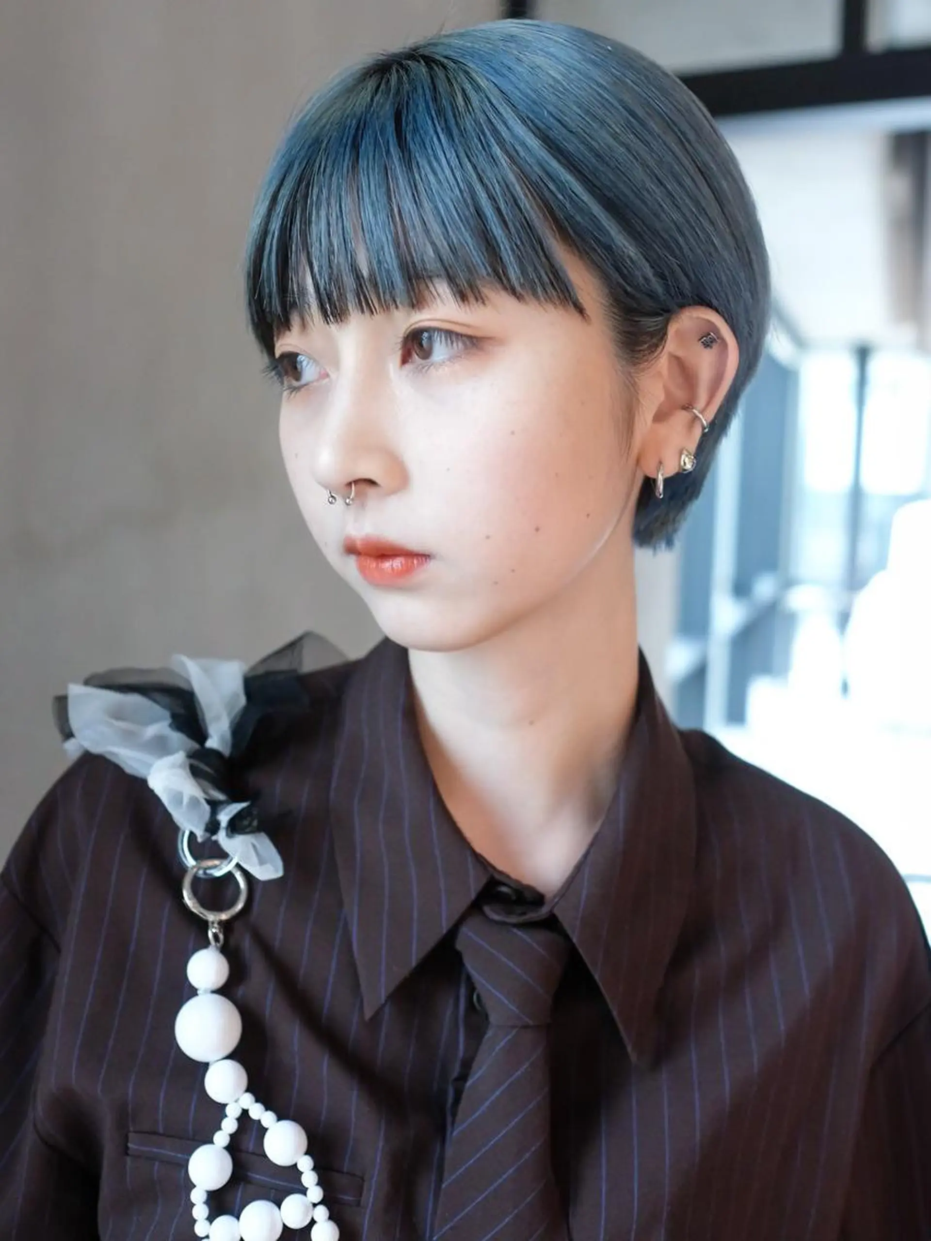カラー ショート ブルーカラー ブルーグレー ブルーグレージュ グレージュ シルバー カット ヘアカラー トリートメント ITbyALBUM 中野店のヘアスタイル