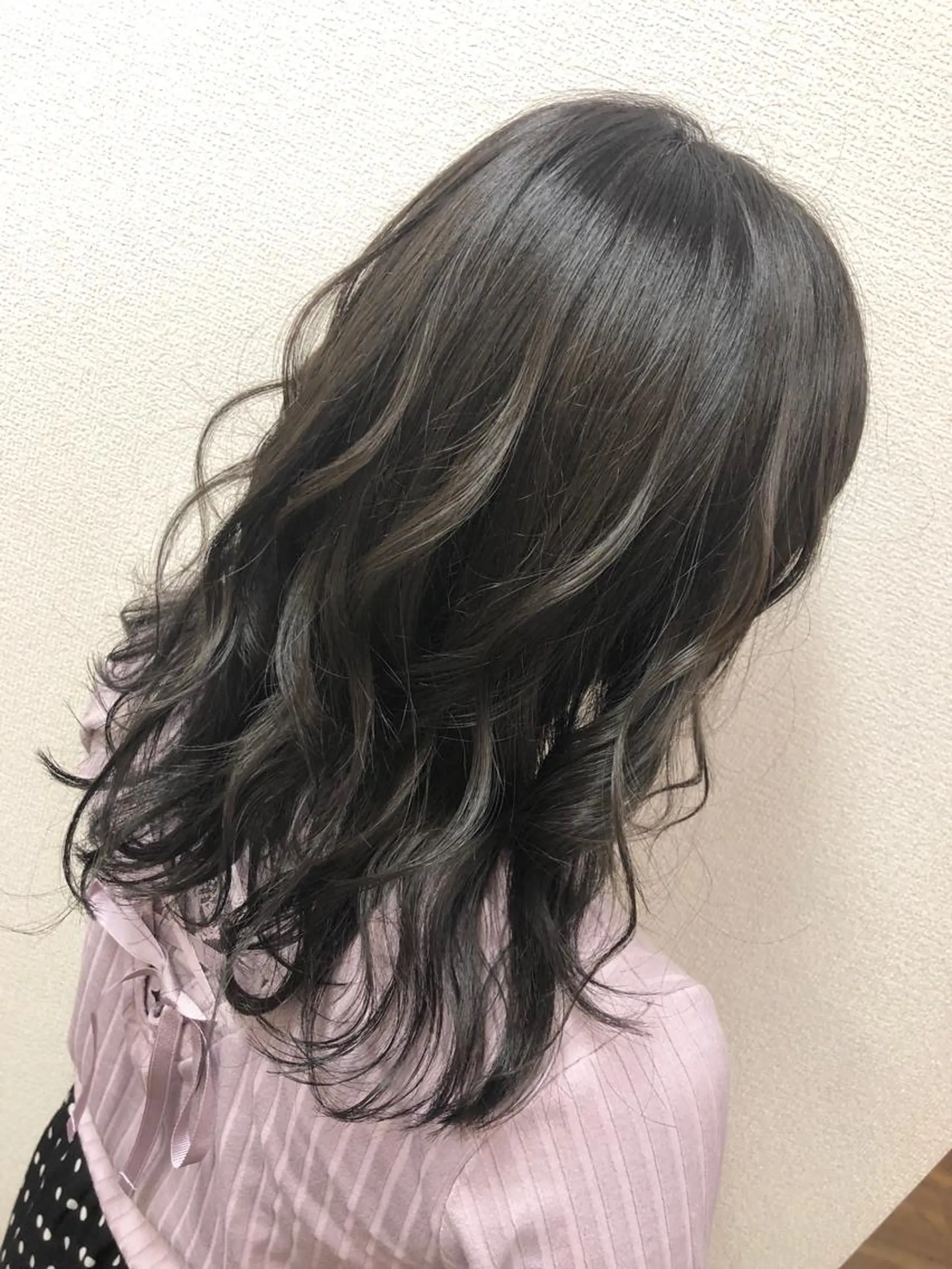 セミロング カラー PALETTE(パレット)所属・SHIORI💜艶々 柔らかカラーへ💜のヘアスタイル