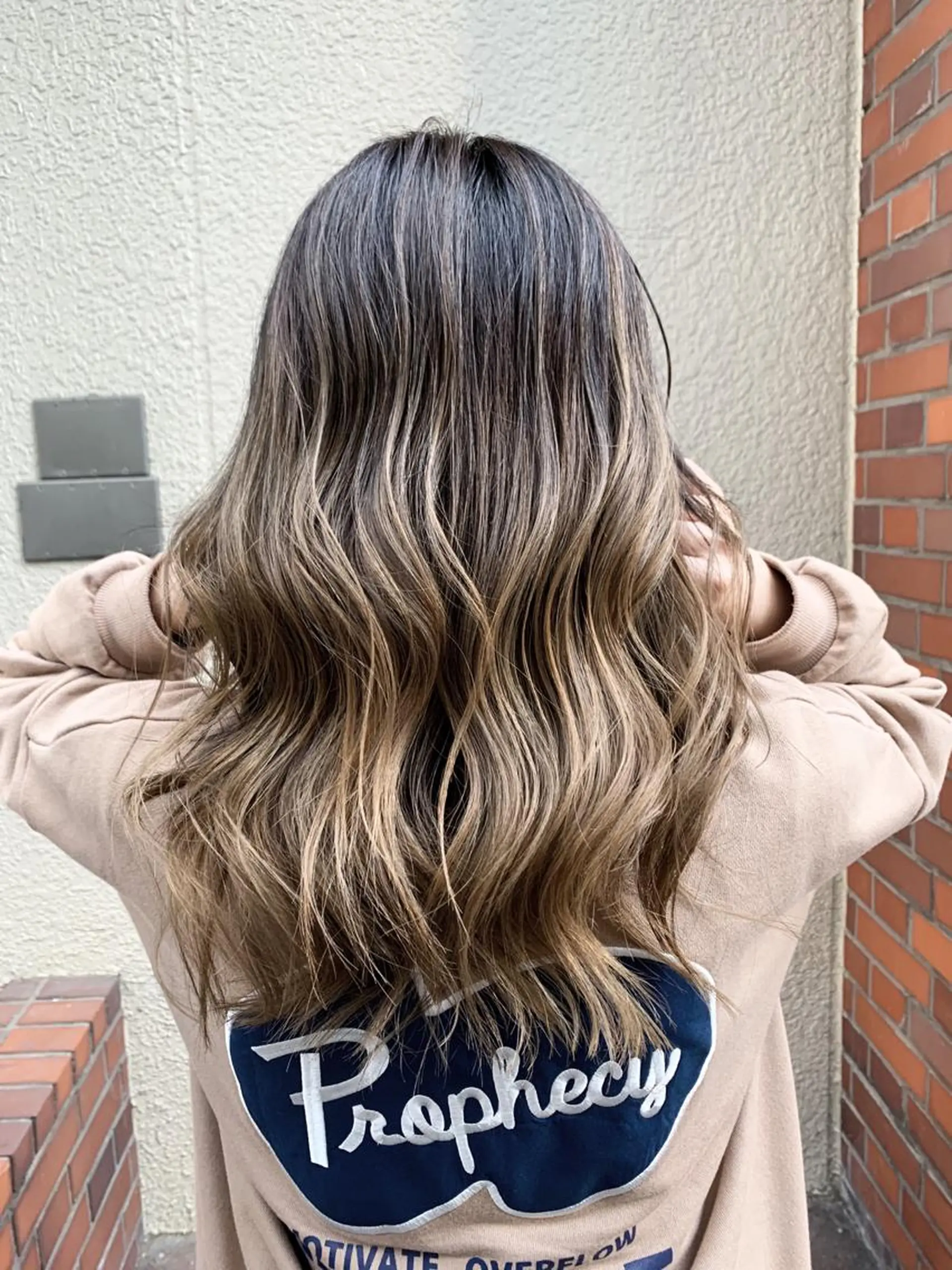 セミロング レイヤーカット レイヤー×縮毛矯正 深見 拓のヘアスタイル