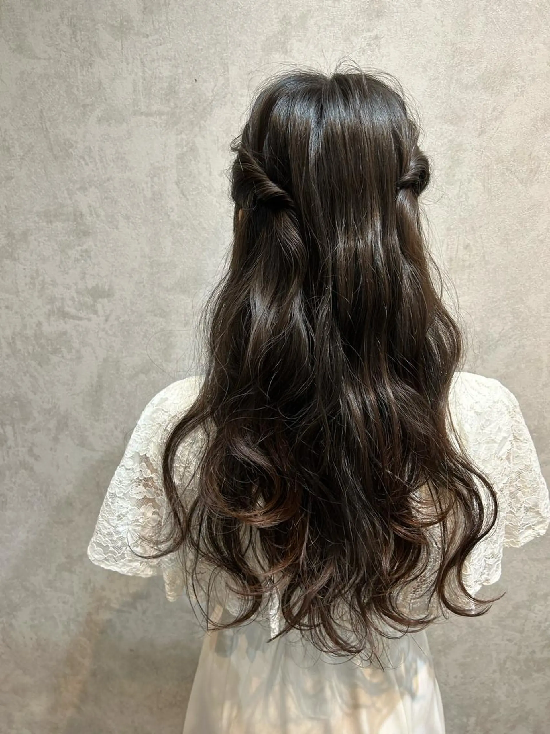 ロング ヘアアレンジ 飯塚 沙衣のヘアスタイル