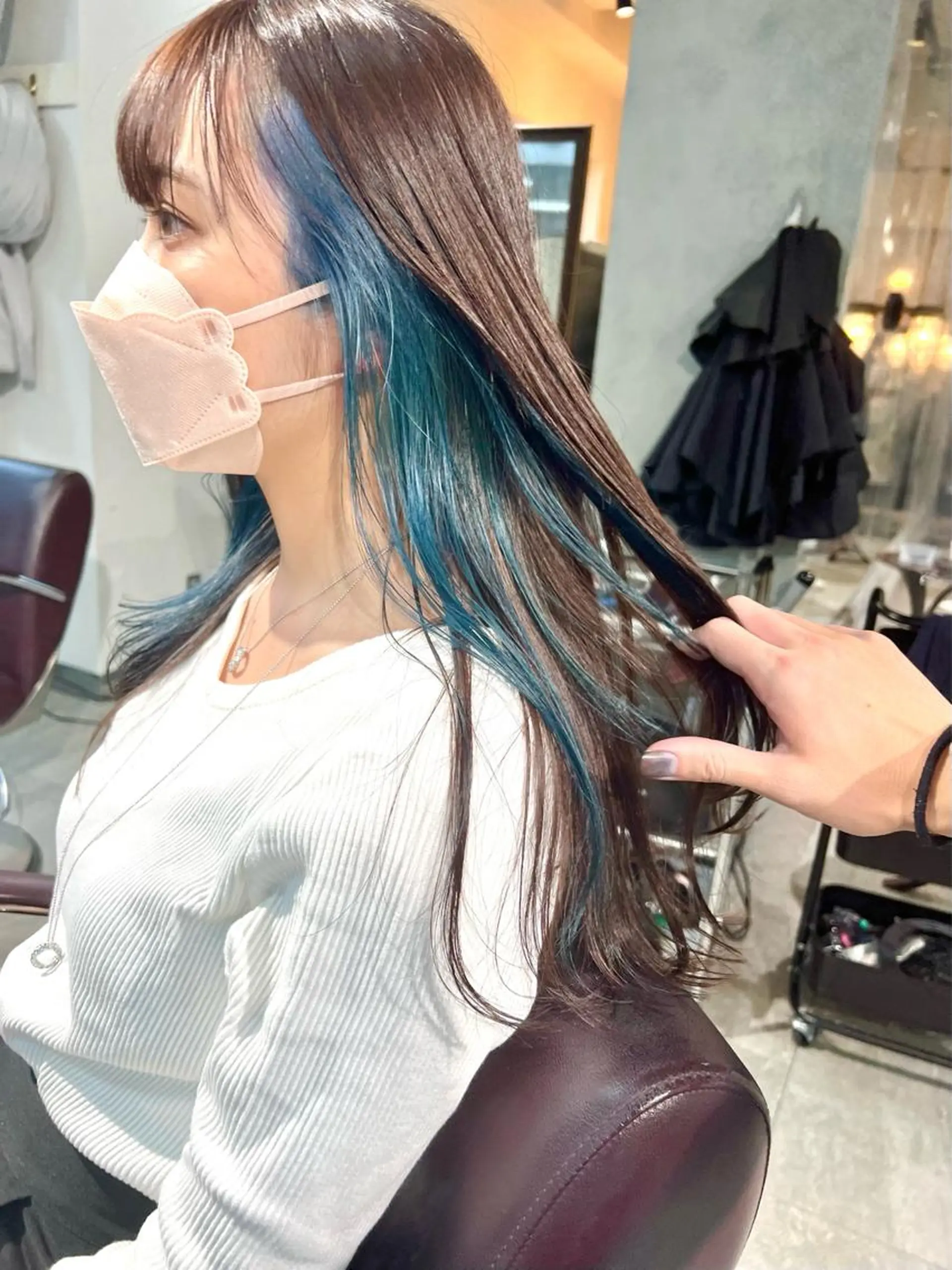 ロング カラー ヘアアレンジ ネイル ヘアカラー トリートメント ヘッドスパ ヘアセット 🌈インナーカラー ‘ショウマ’🌈のヘアスタイル