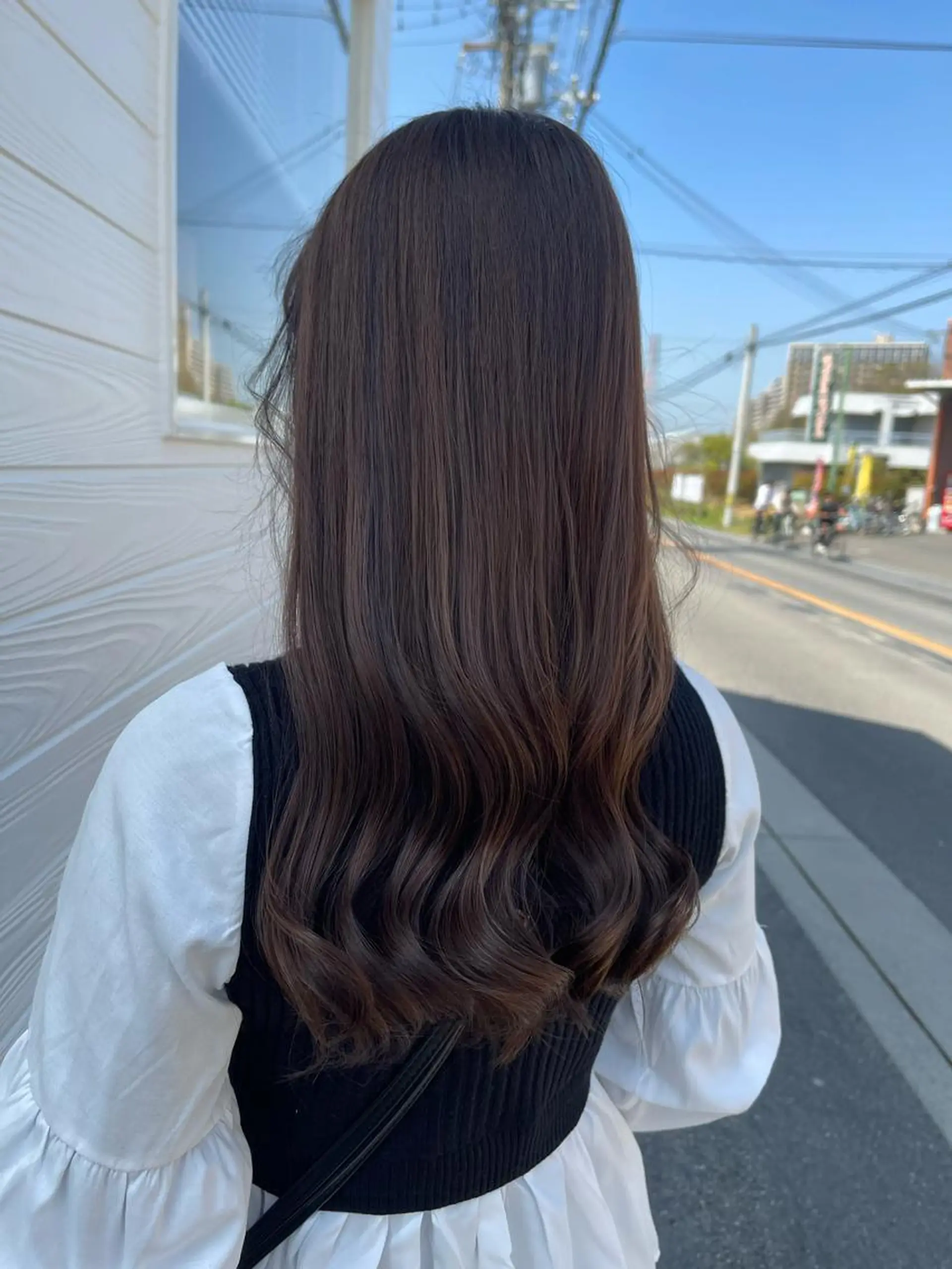 ロング カラー ヘアカラー 半田 知穂のヘアスタイル