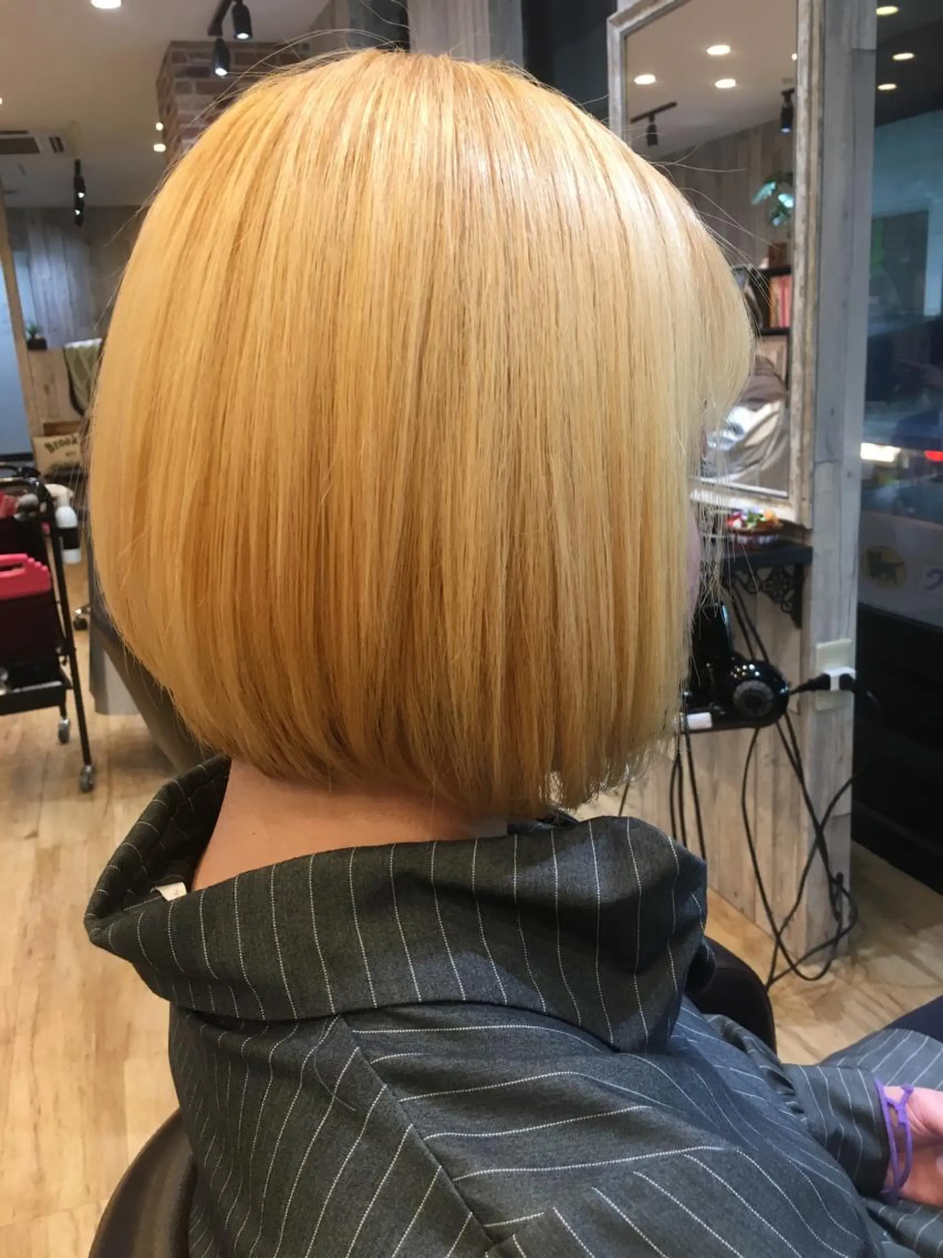 ミディアム カラー ブリーチ ダブルカラー ヘアカラー トリートメント Unfrose所属・五月女 和樹のヘアスタイル