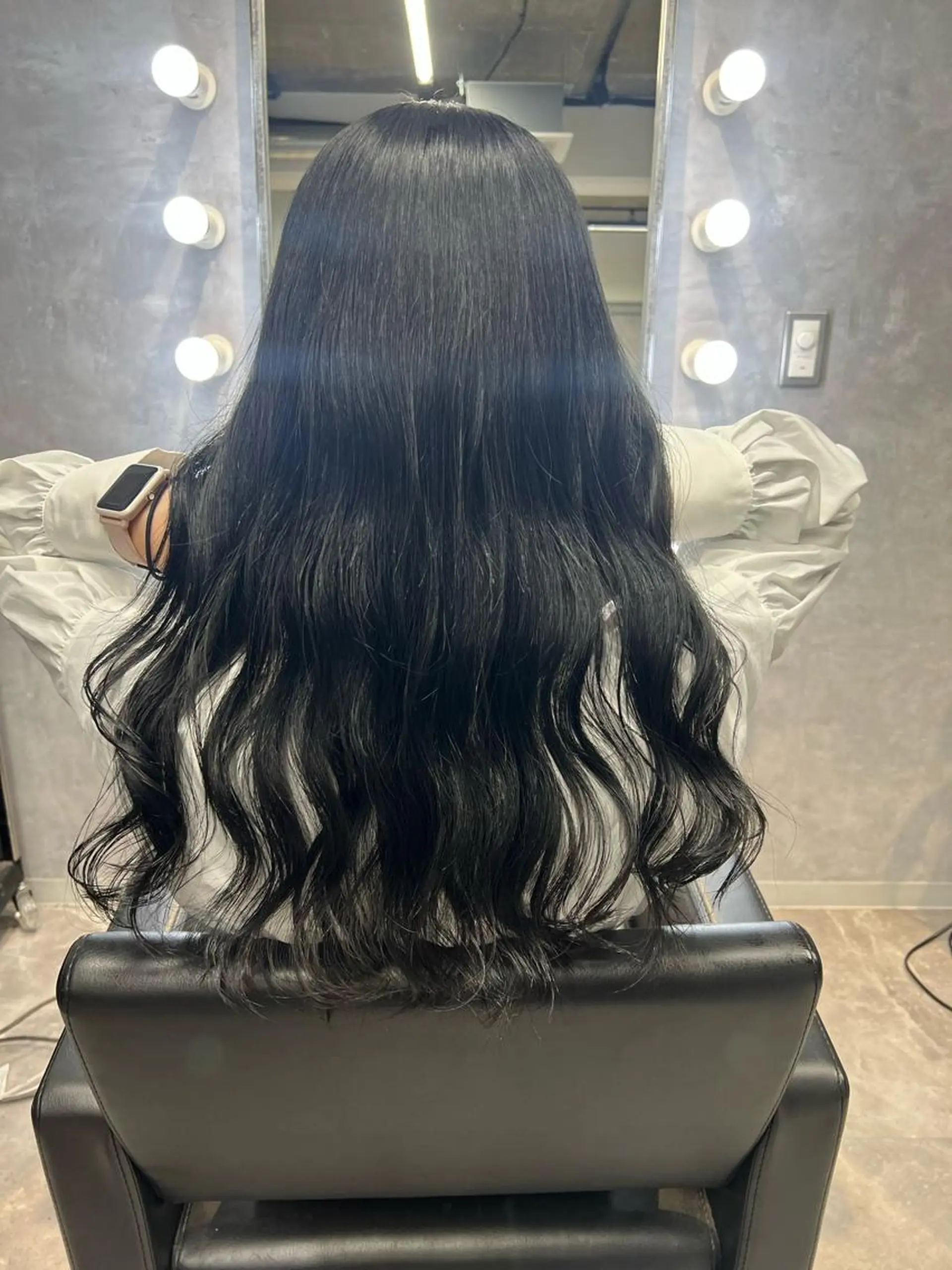 ミディアム カラー mimiiy梅田 中崎町ハイトーンのヘアスタイル