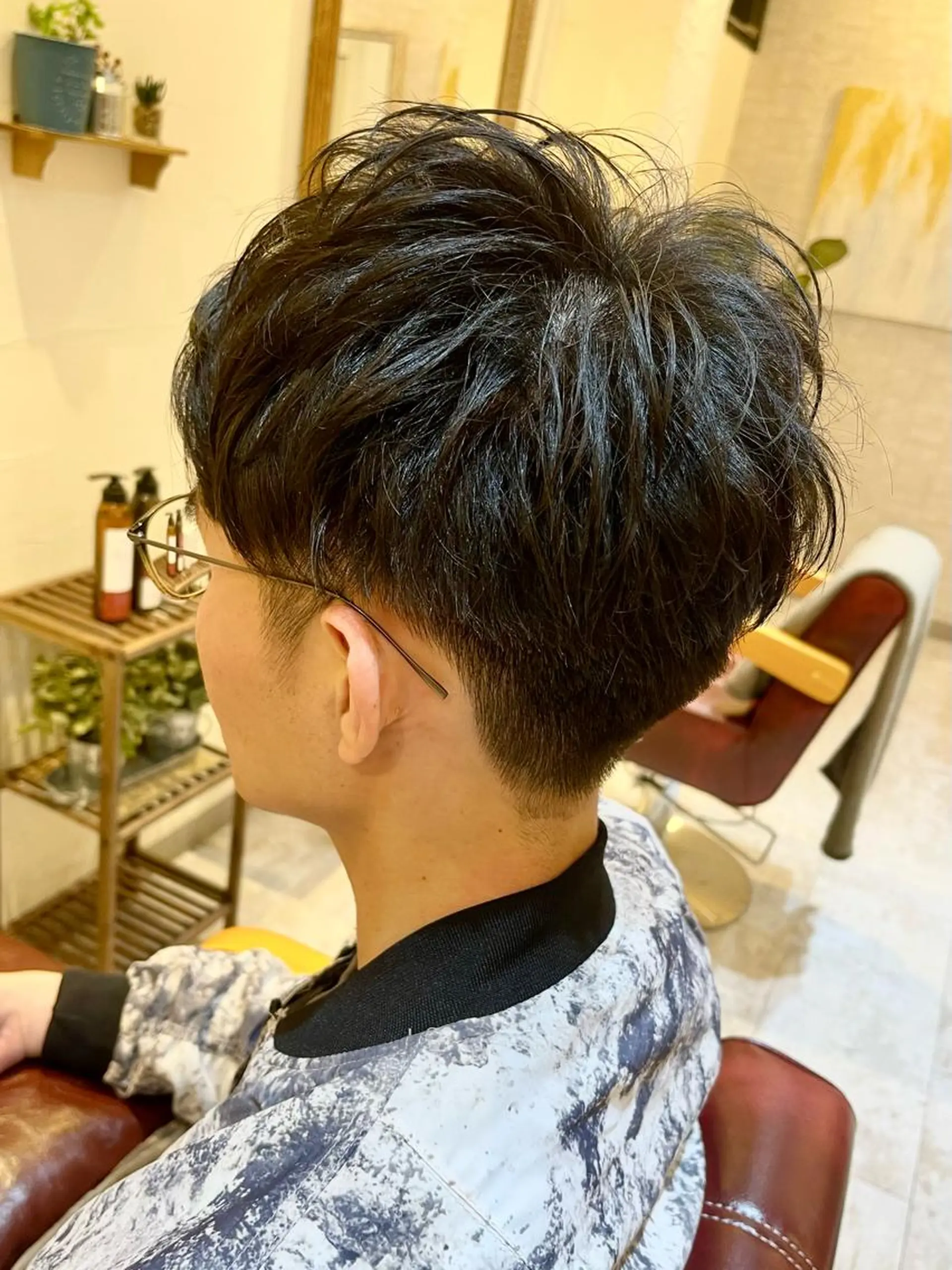 ショート カット 🍭透明感カラー 志賀拓海🍬🌈のヘアスタイル