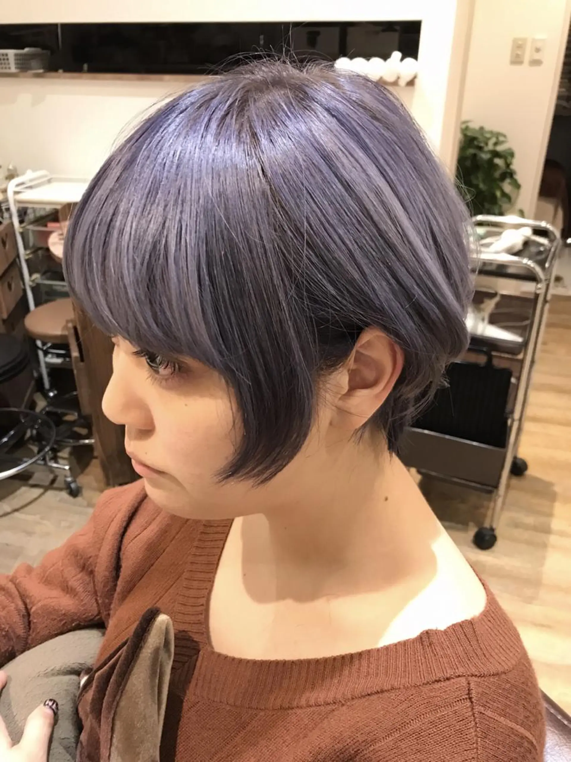 ショート カラー ヘアアレンジ アッシュ ブリーチ バイオレットカラー バイオレットアッシュ ショートヘア ショート×カラー 🦊堀米早紀【荻窪】のマツエク・マツパデザイン