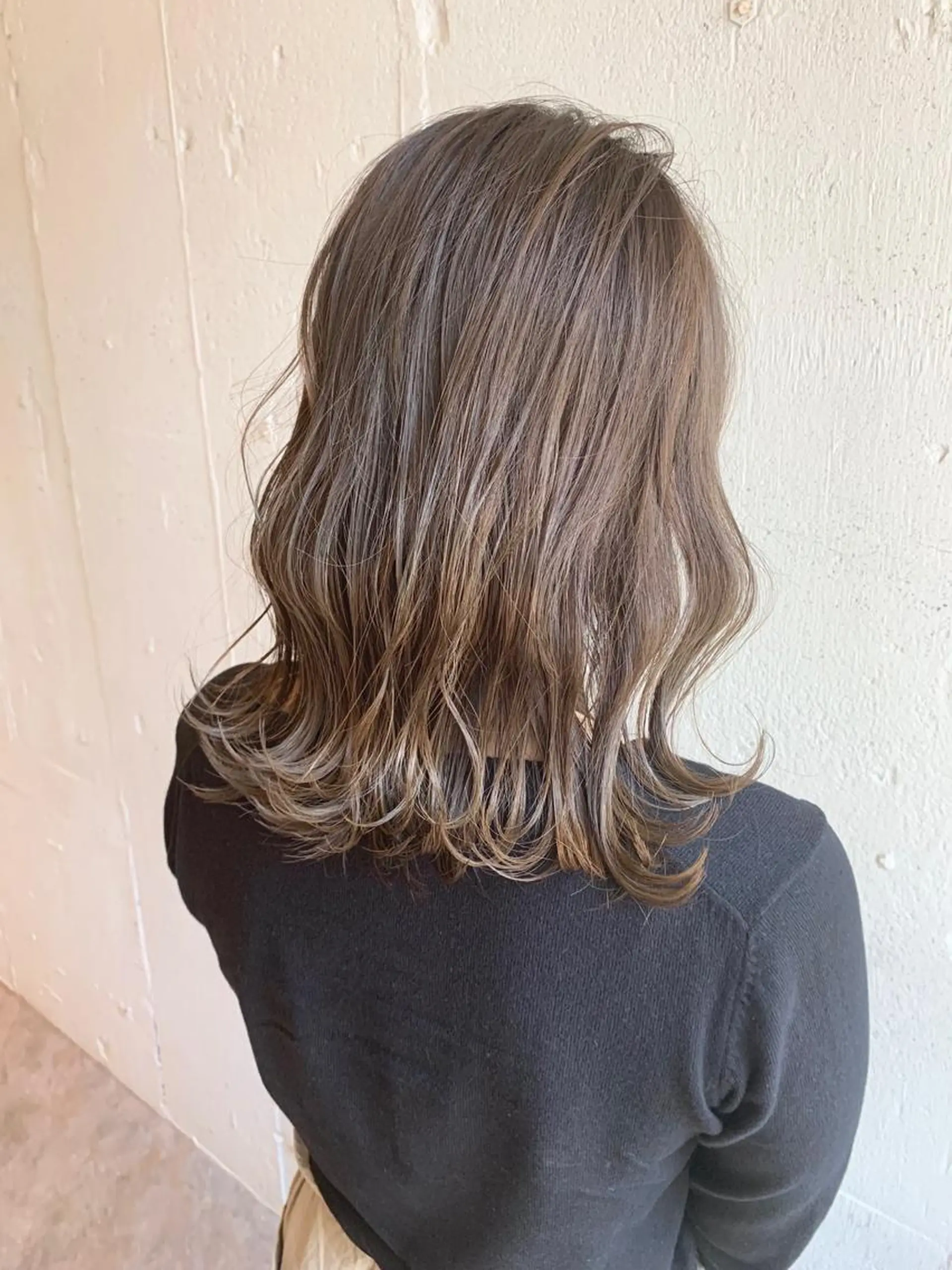 ミディアム カラー グレージュ カーキグレージュ ヘアカラー トリートメント 💈平島 拓也💈のヘアスタイル