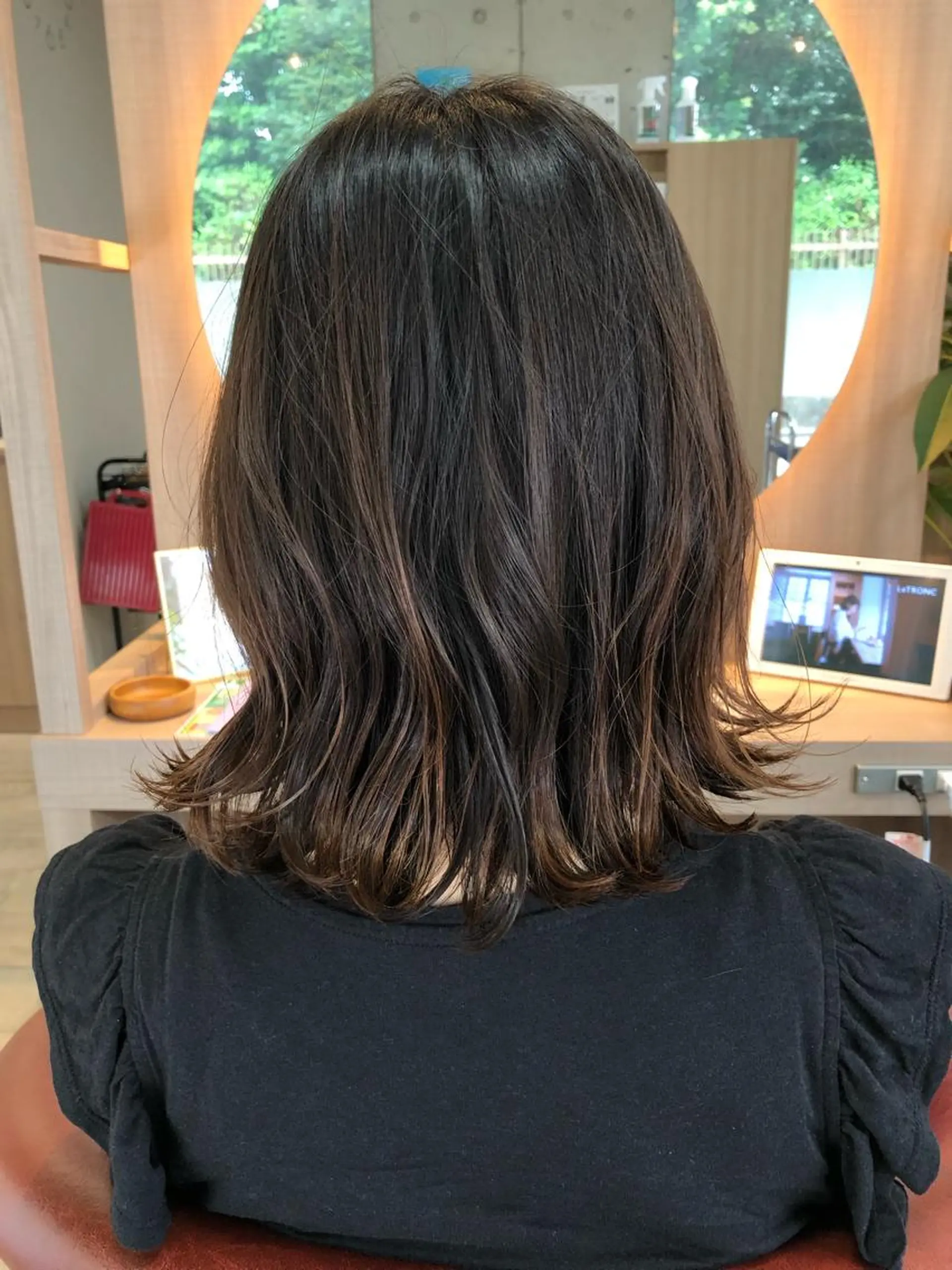 ミディアム 美髪応援！ツヤ髪 🦩対馬🦩のヘアスタイル