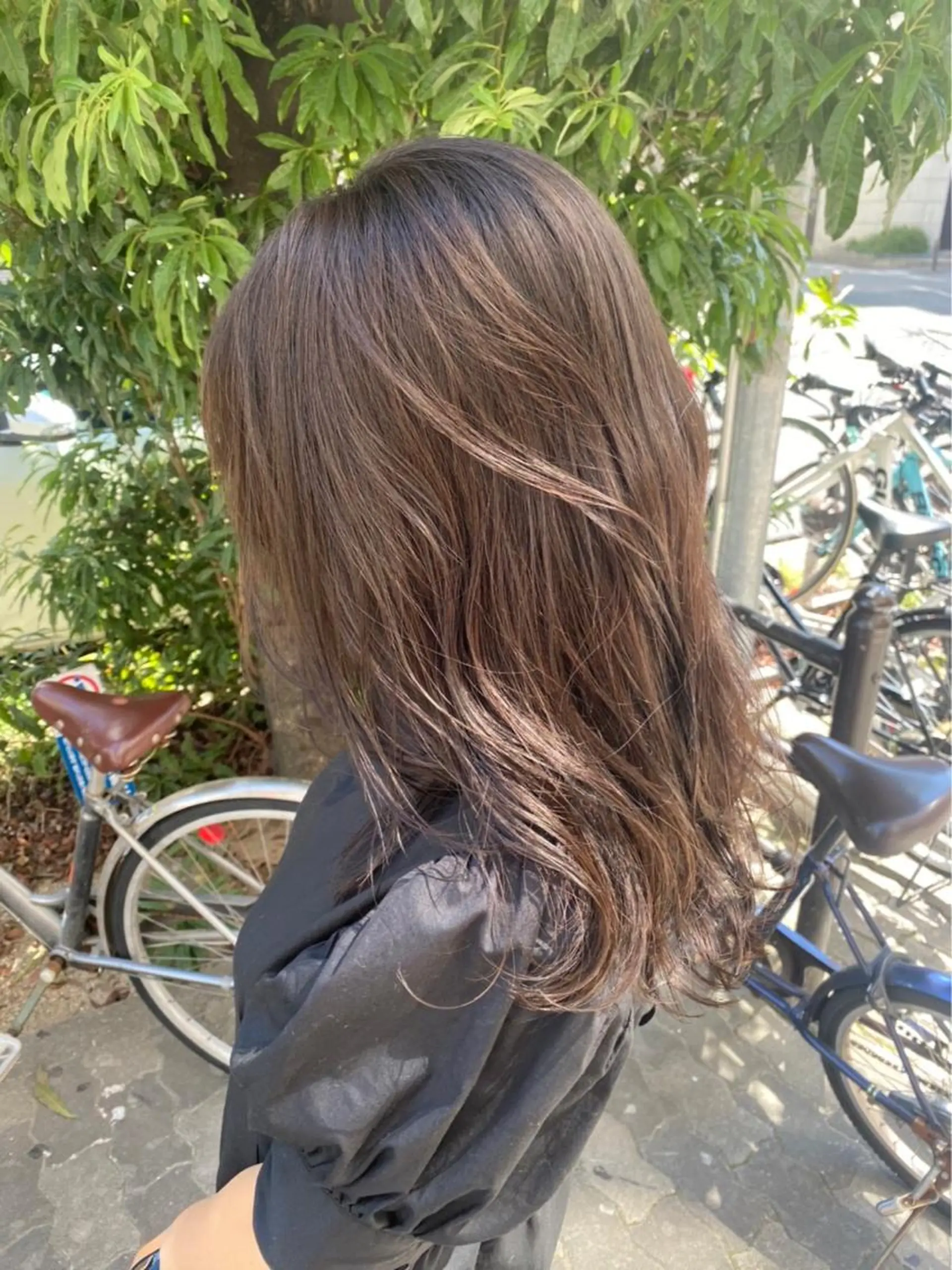 セミロング カラー ヘアアレンジ ベージュカラー ブリーチ ブリーチなしカラー 髪質改善 ツヤ髪カラー✴︎髙井のヘアスタイル