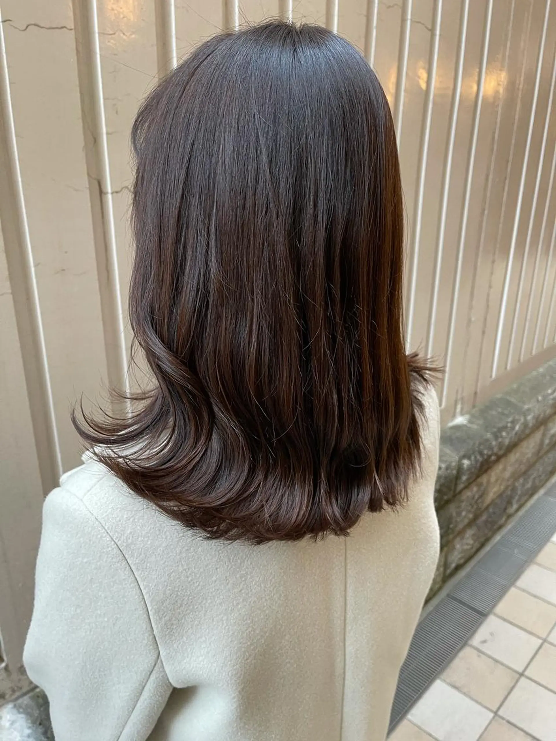 ミディアム カット ヘアカラー トリートメント antica YOSHIのヘアスタイル