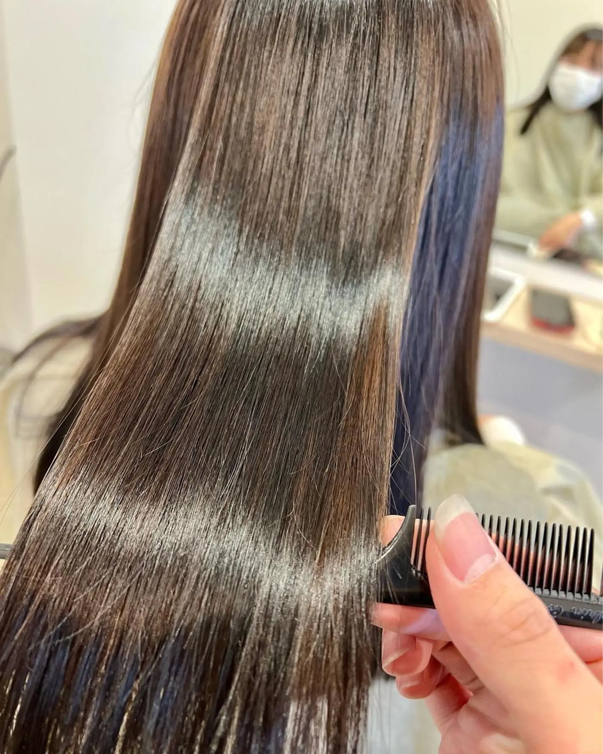 セミロング カット ヘアカラー ブリーチ毛に縮毛矯正 ✨カラー✨山田 正幸のヘアスタイル