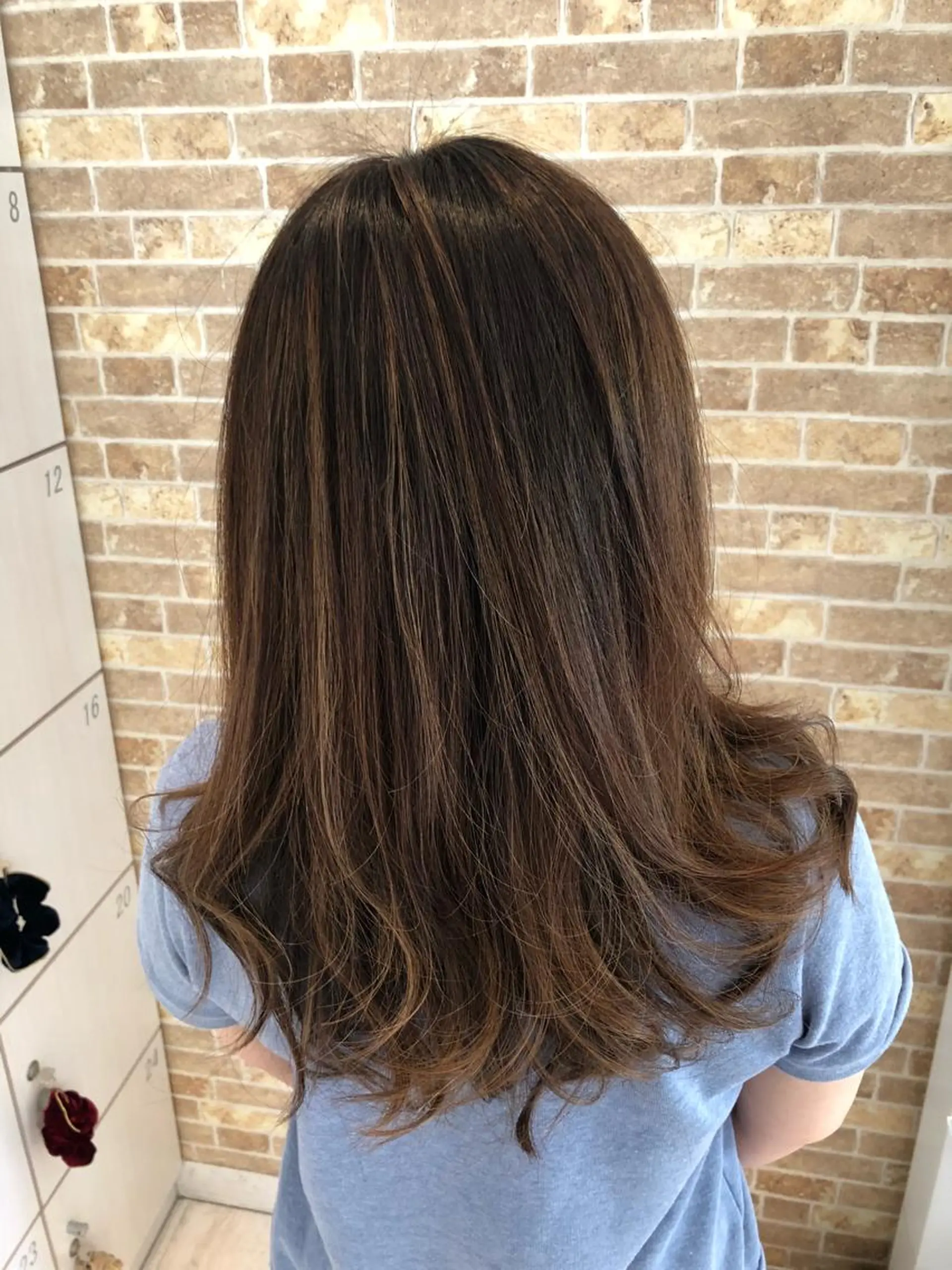 セミロング ハイライト 福元 保雄のヘアスタイル