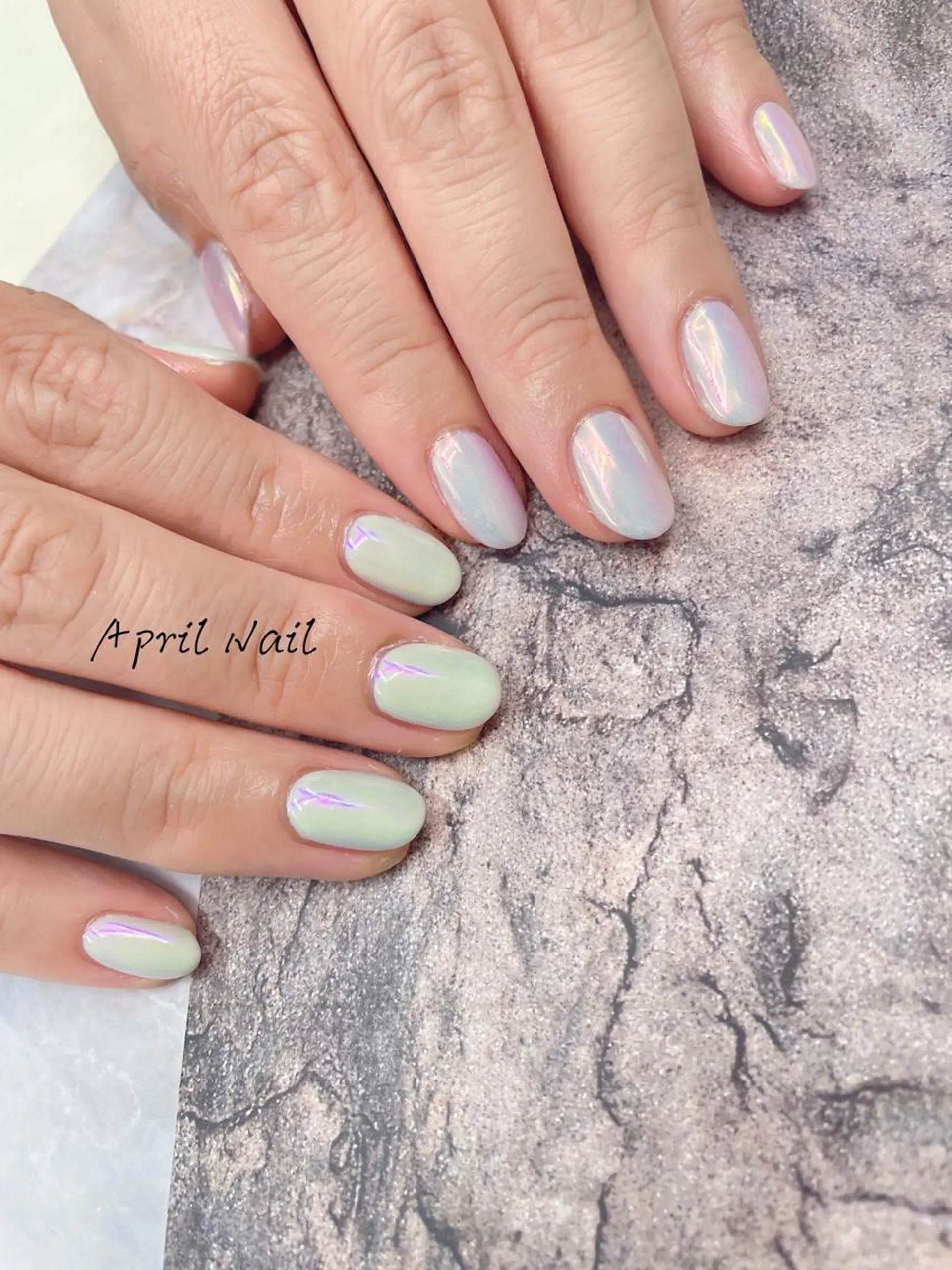 ネイル オーロラネイル ハンドネイル April Nailのネイルデザイン