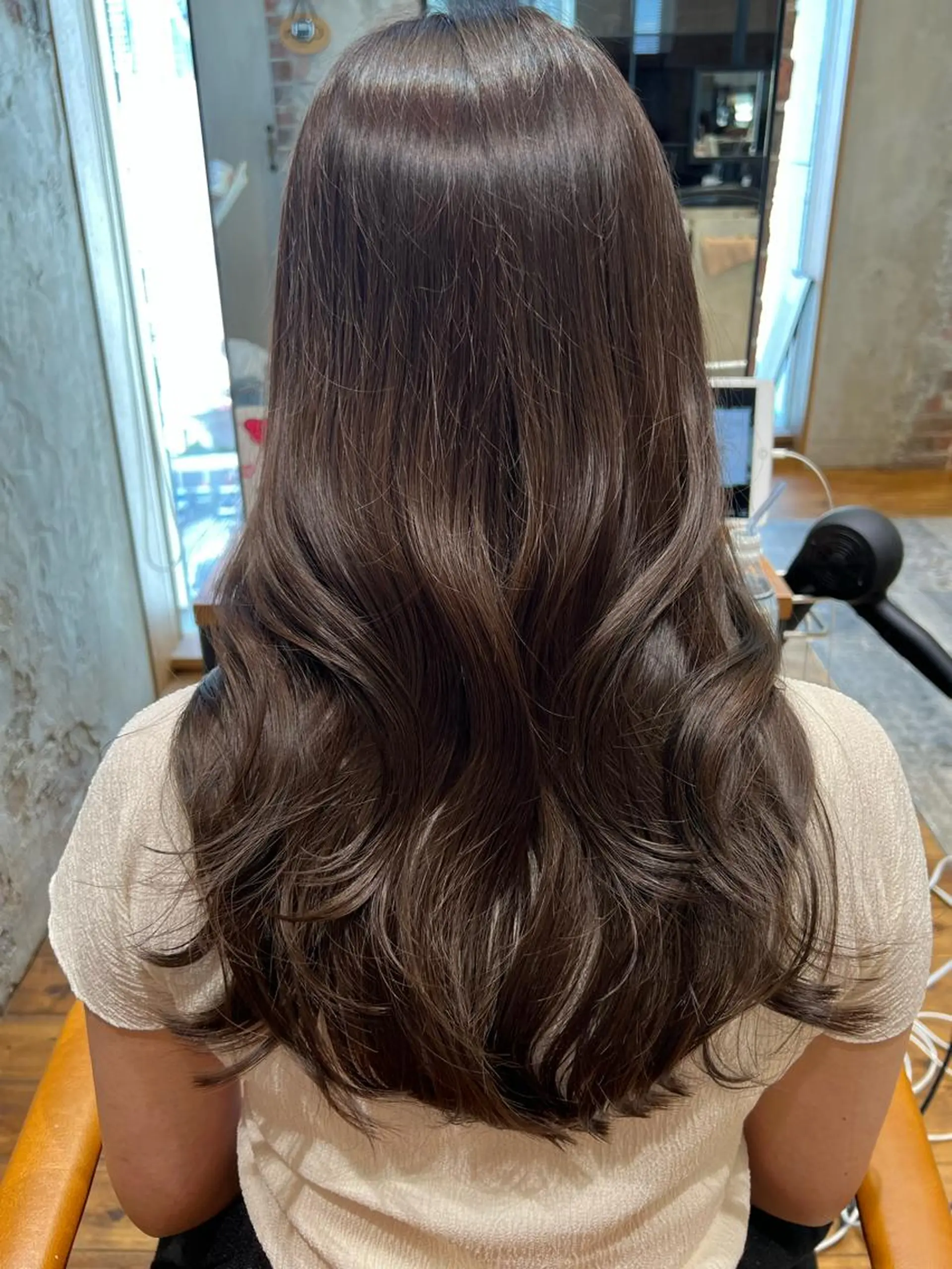 セミロング ヘアカラー トリートメント 透明感🫧 佐藤歩夢のヘアスタイル