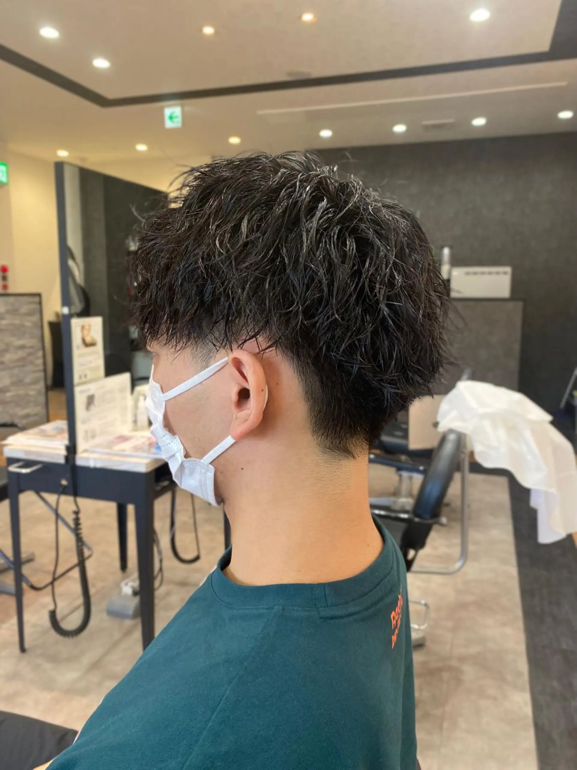 ショート パーマ メンズ カット パーマ 矢部 萌深のヘアスタイル