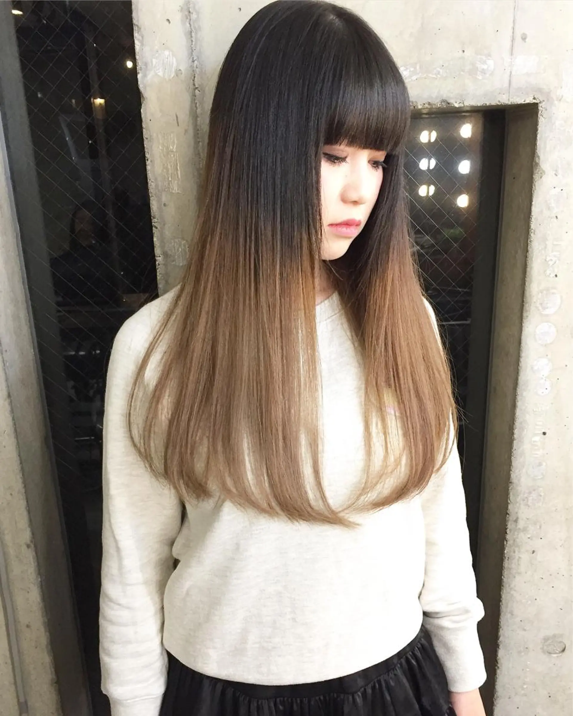 セミロング カラー パーマ ヘアアレンジ メンズ キッズ ネイル マツエク・マツパ メンズブリーチ ブリーチ グラデーションカラー グラデーション ヘアカラー トリートメント ヘッドスパ 韓国風×透明感カラー 髪質改善オタベシンヤのヘアスタイル