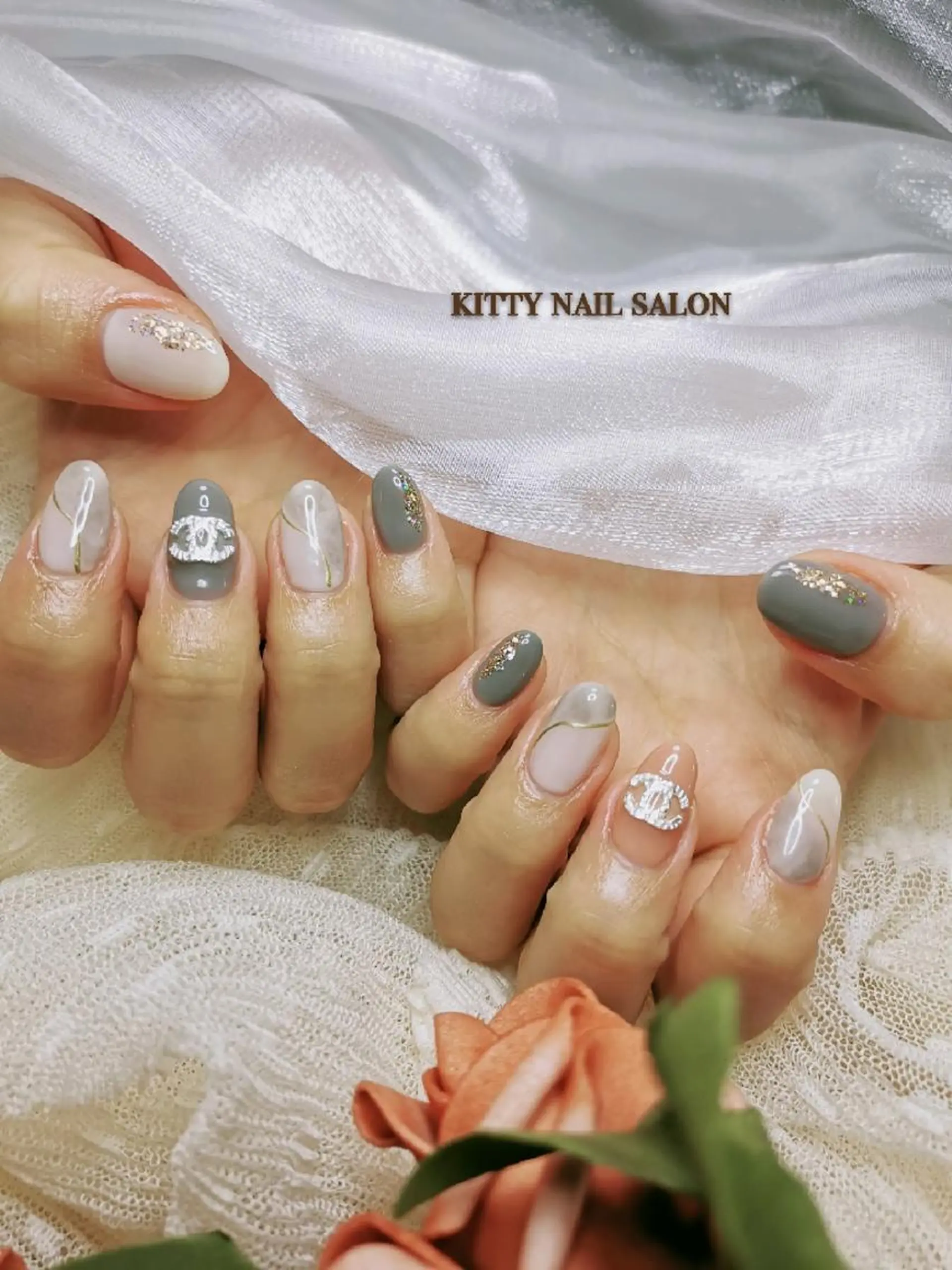 ネイル ストーンネイル ハンドネイル kitty nail salonのネイルデザイン