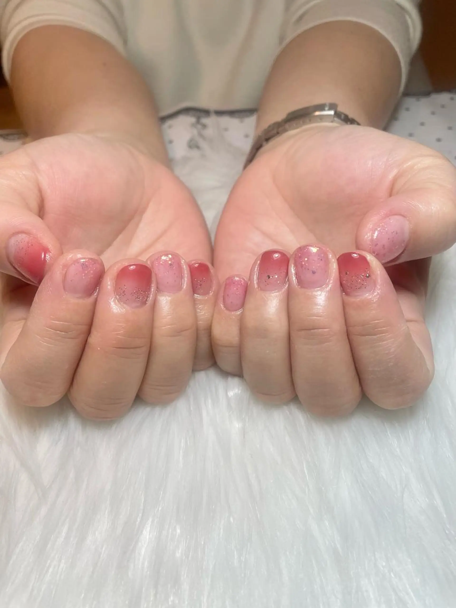 ネイル グラデーション 大袋駅東口徒歩2分 alivioのネイルデザイン