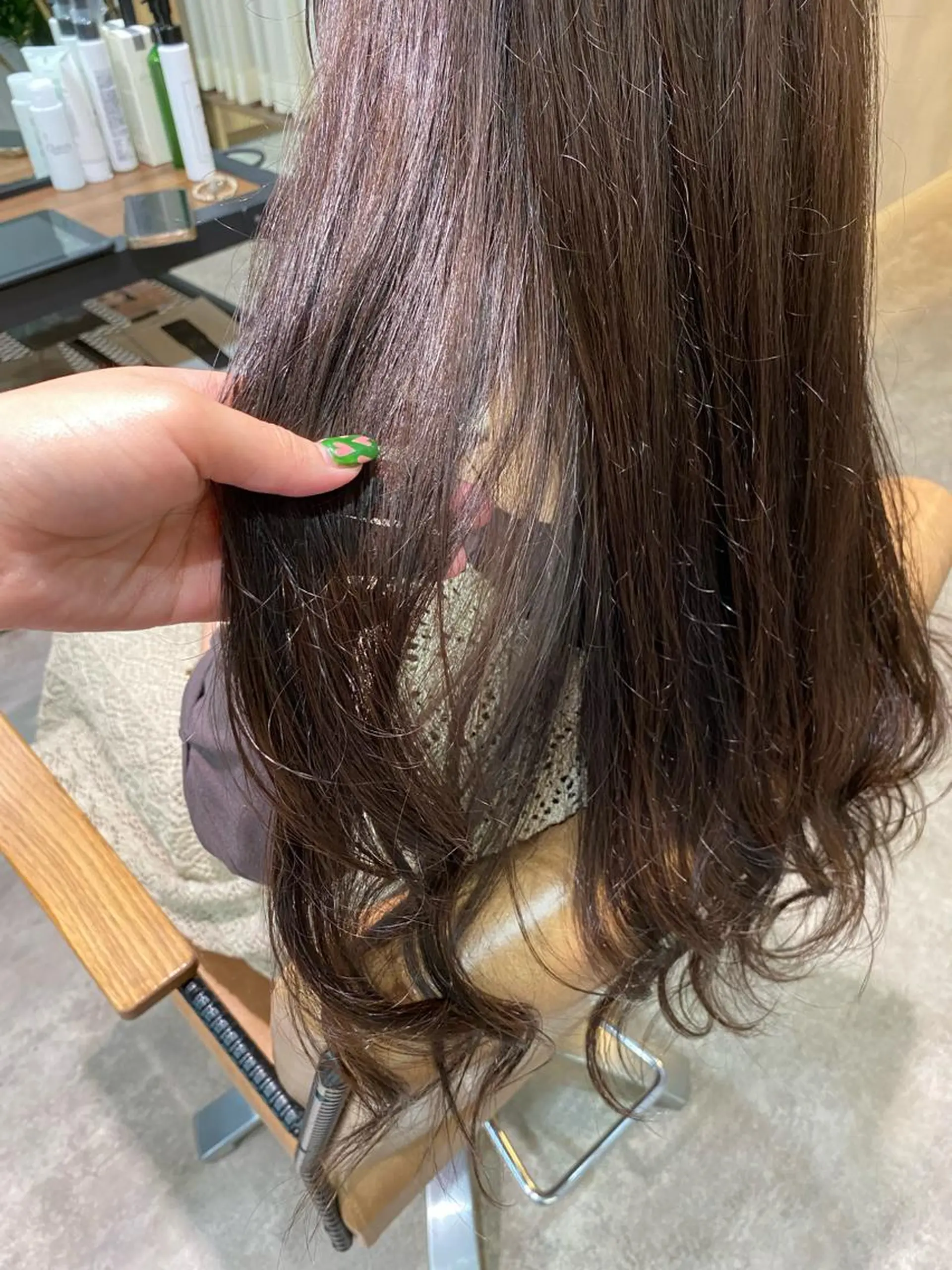 ロング ヘアカラー 大久保 優香のヘアスタイル