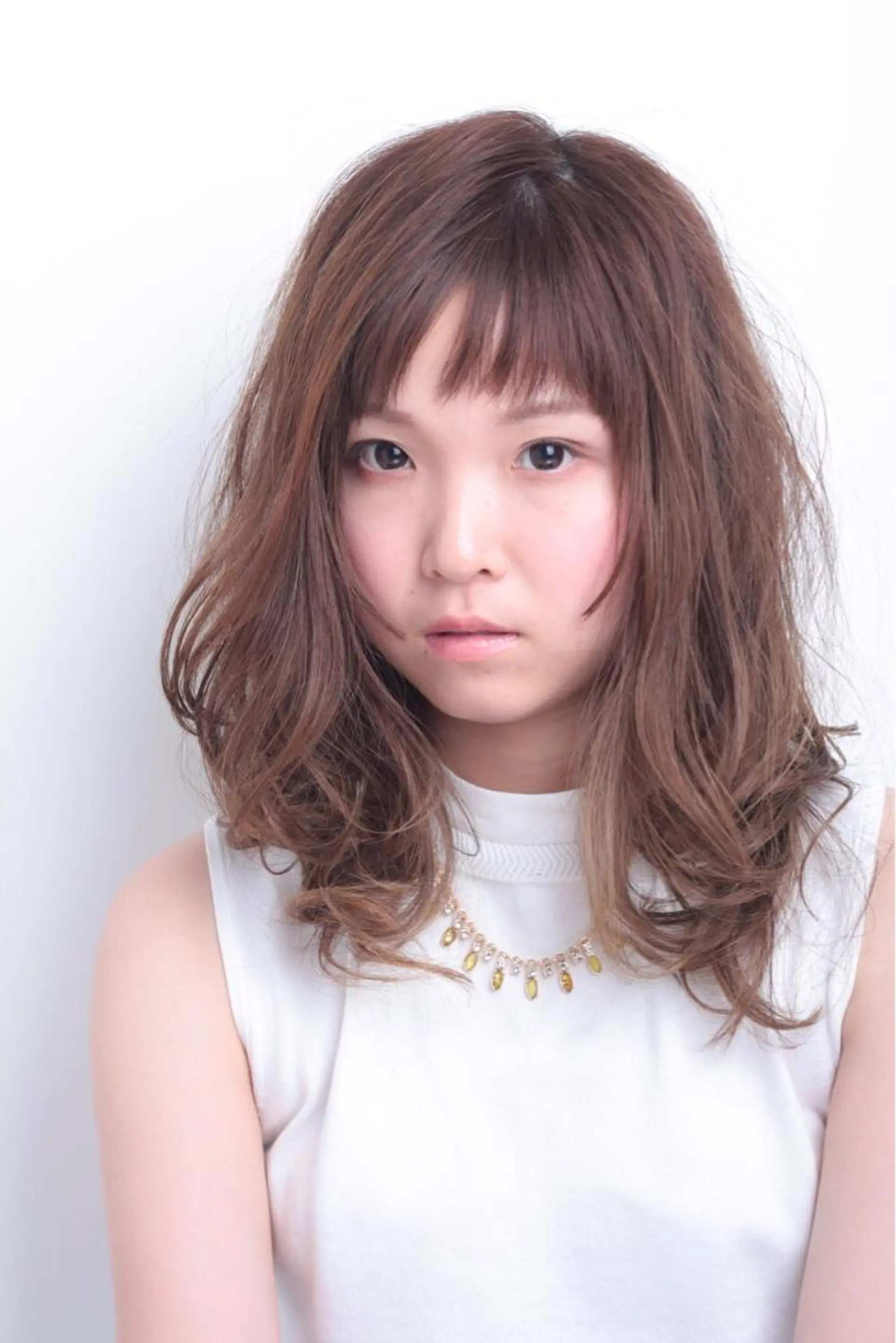 セミロング カラー RESBORN所属・長岡 大偉のヘアスタイル