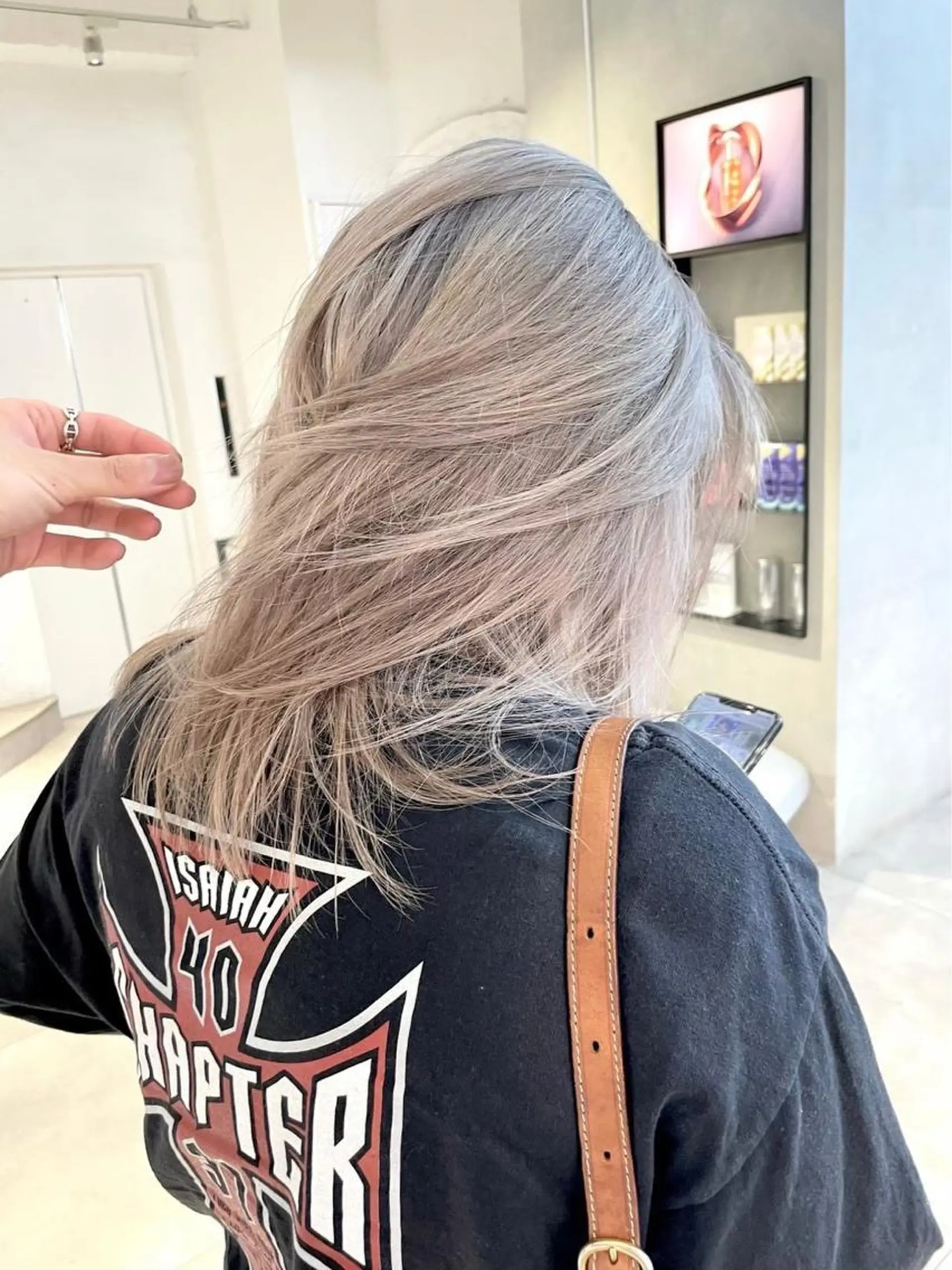 ロング カラー ベージュカラー 黒髪 ブリーチ ブルーカラー ブルーブラック ヘアカラー 酸性ストレート 🤍🎀honokaのヘアスタイル