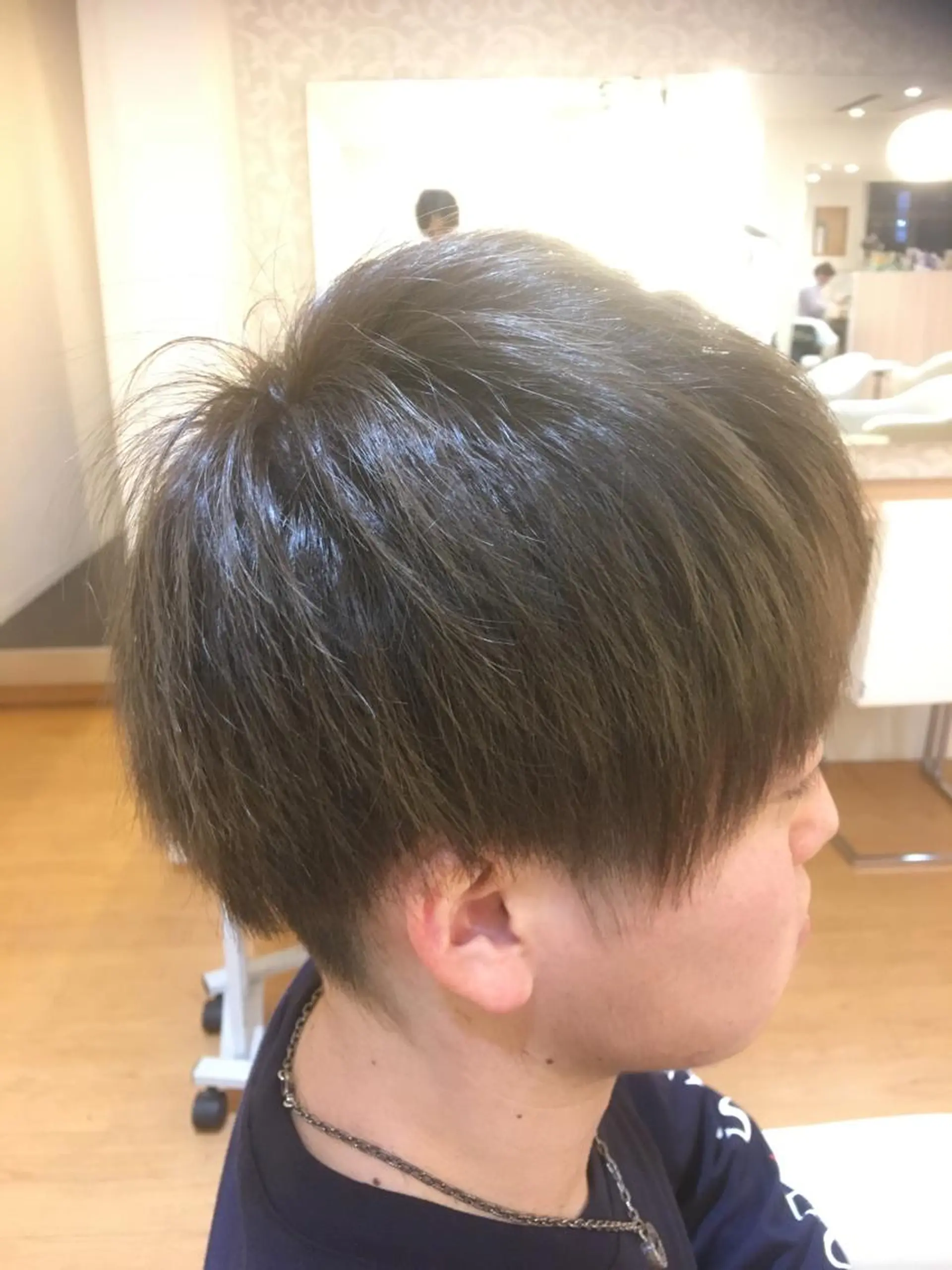 ショート カラー メンズ マッシュ メンズカット 三村洸斗のヘアスタイル