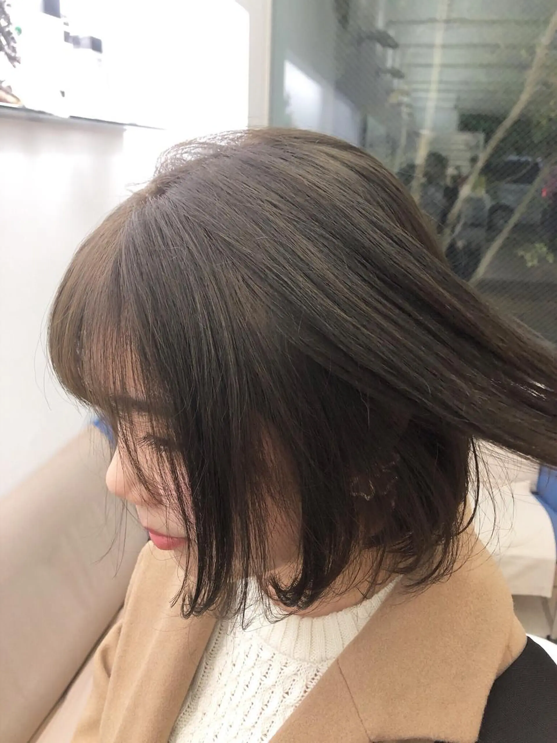 ミディアム カラー ベージュカラー ブリーチ オレンジ ボブ カット ヘアカラー トリートメント 尾島 光季のヘアスタイル