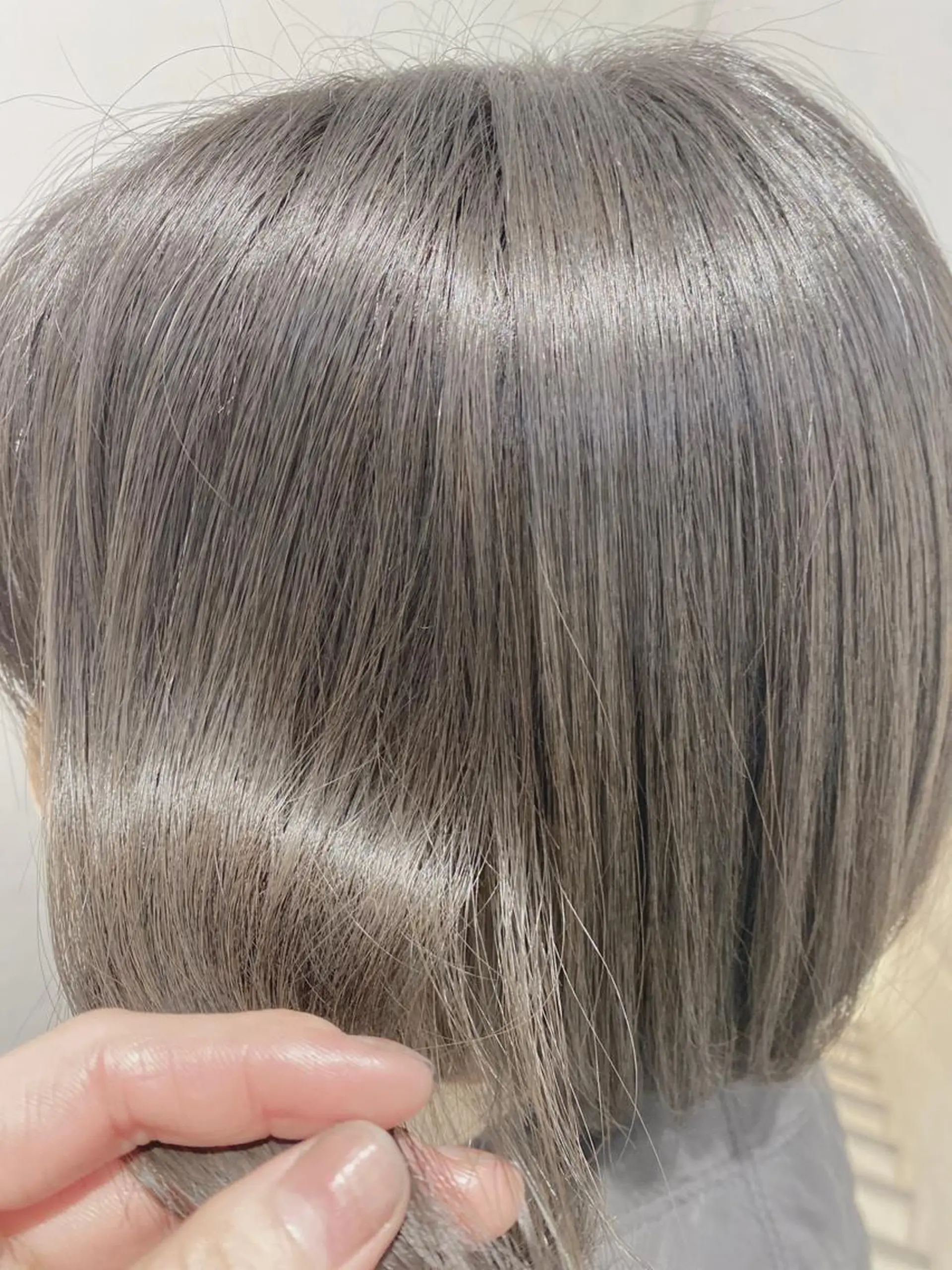 ミディアム カラー アディクシーカラー 透明感カラー ✨くびれスタイル✨️ 戸嶋穂乃香のヘアスタイル