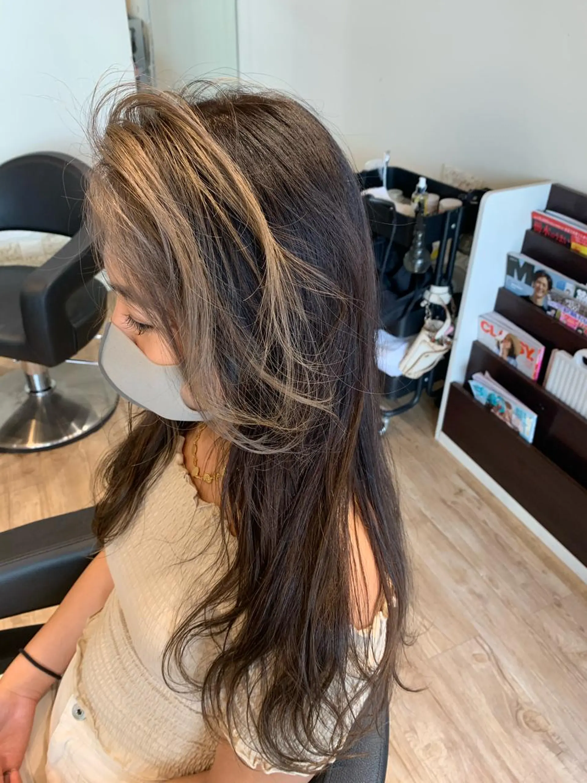 ロング カラー ミストバング 大久保 隆蔵のヘアスタイル