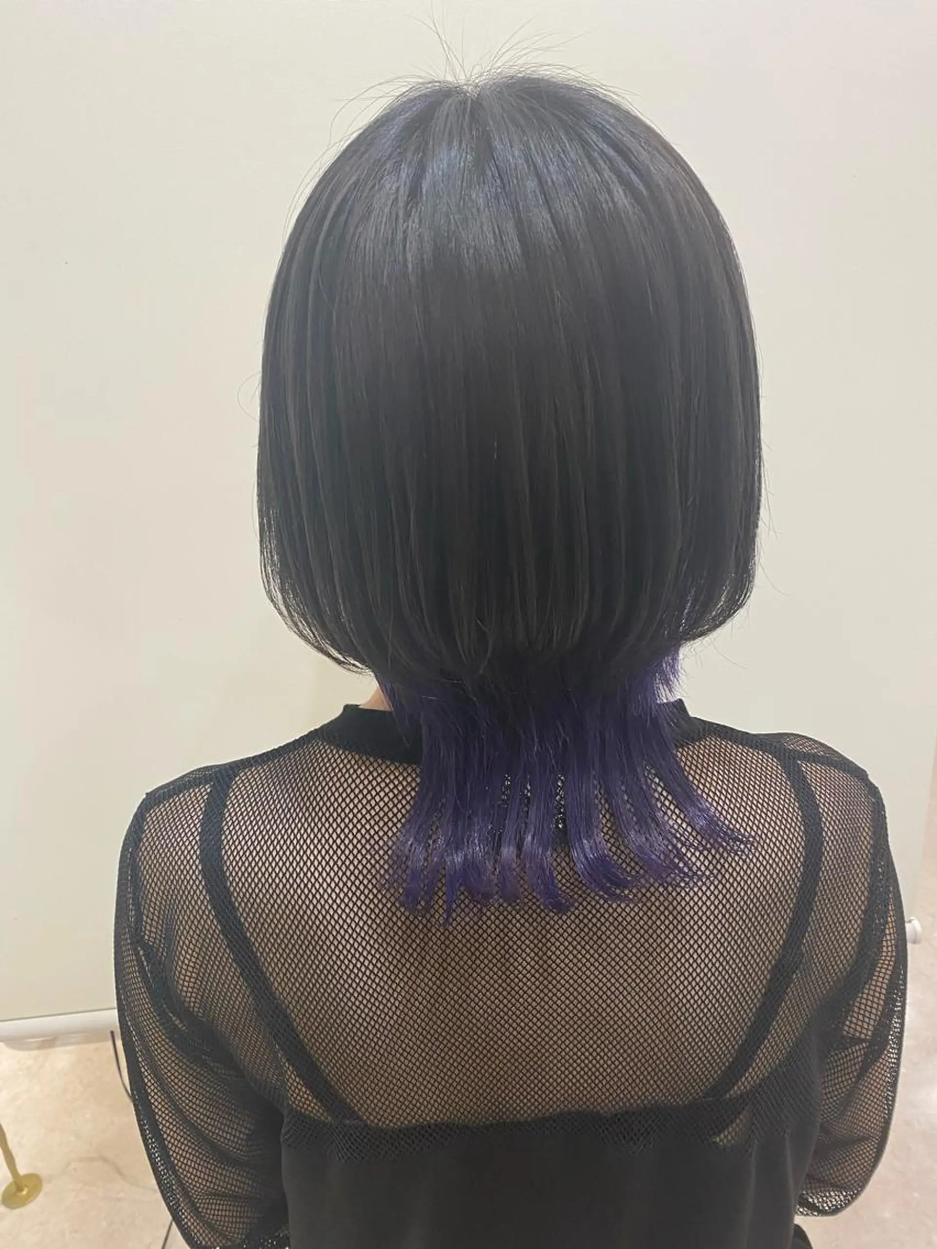 ミディアム イシザワ ユミのヘアスタイル