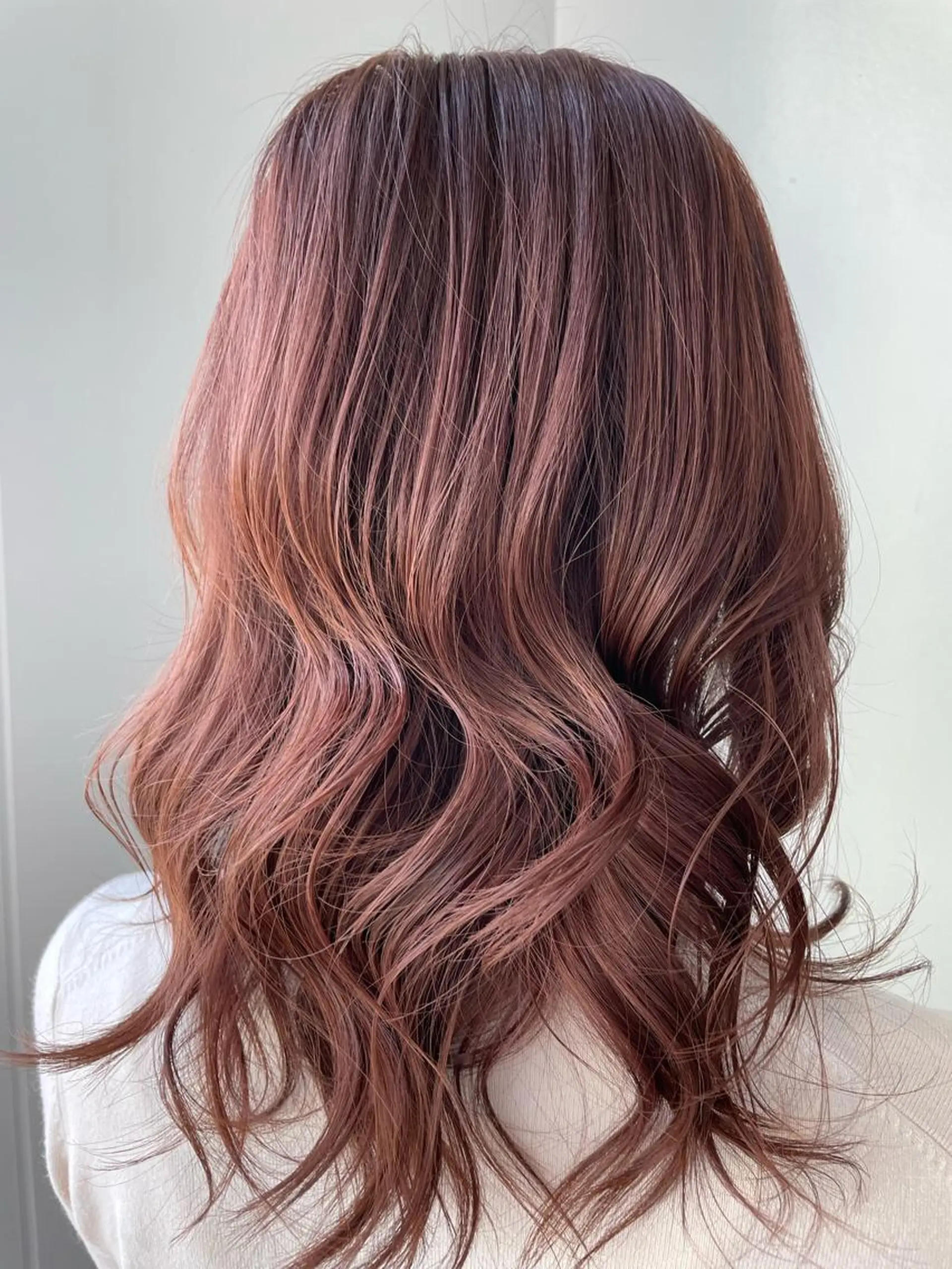 セミロング カラー カット 川口 葉月のヘアスタイル