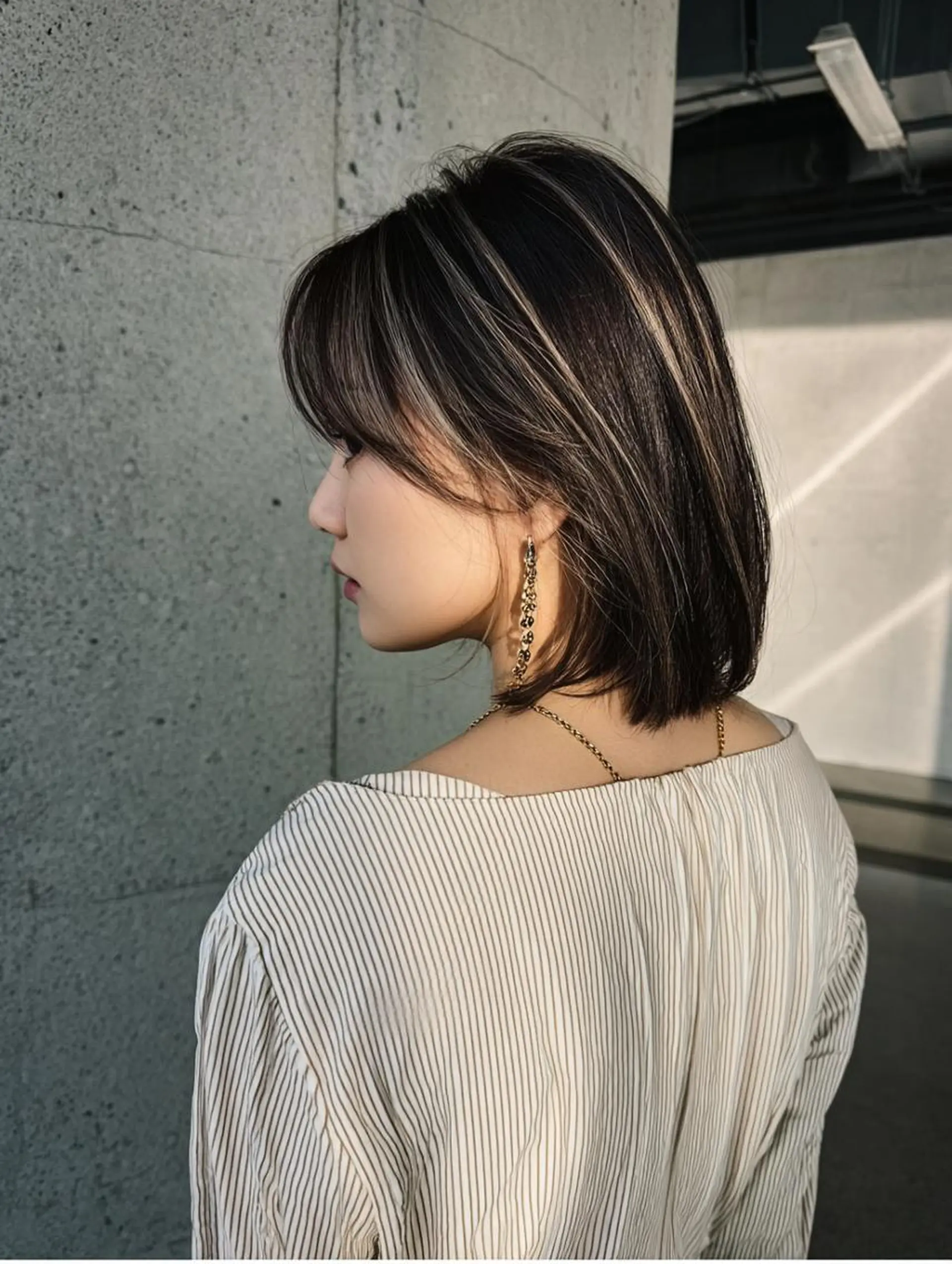ショート ボブ くびれヘア ハイライト ヘアカラー ブリーチお任せ🫧 tokute高円寺のヘアスタイル
