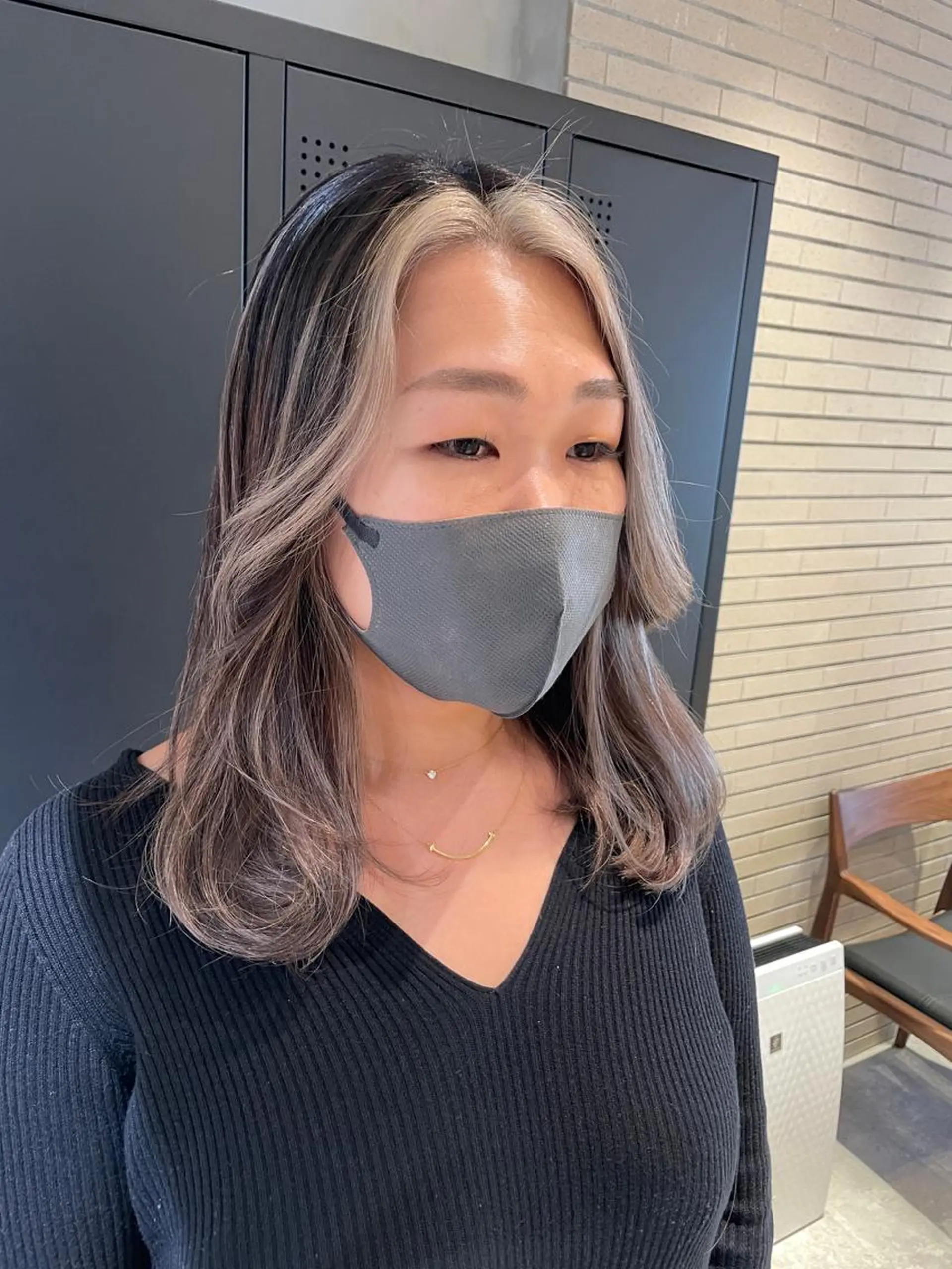 セミロング カラー バレイヤージュ ミストバング ブリーチ 透明感カラー ダブルカラー ラフィスヘアードープ所属・[外国人風カラー] 田中健太のヘアスタイル