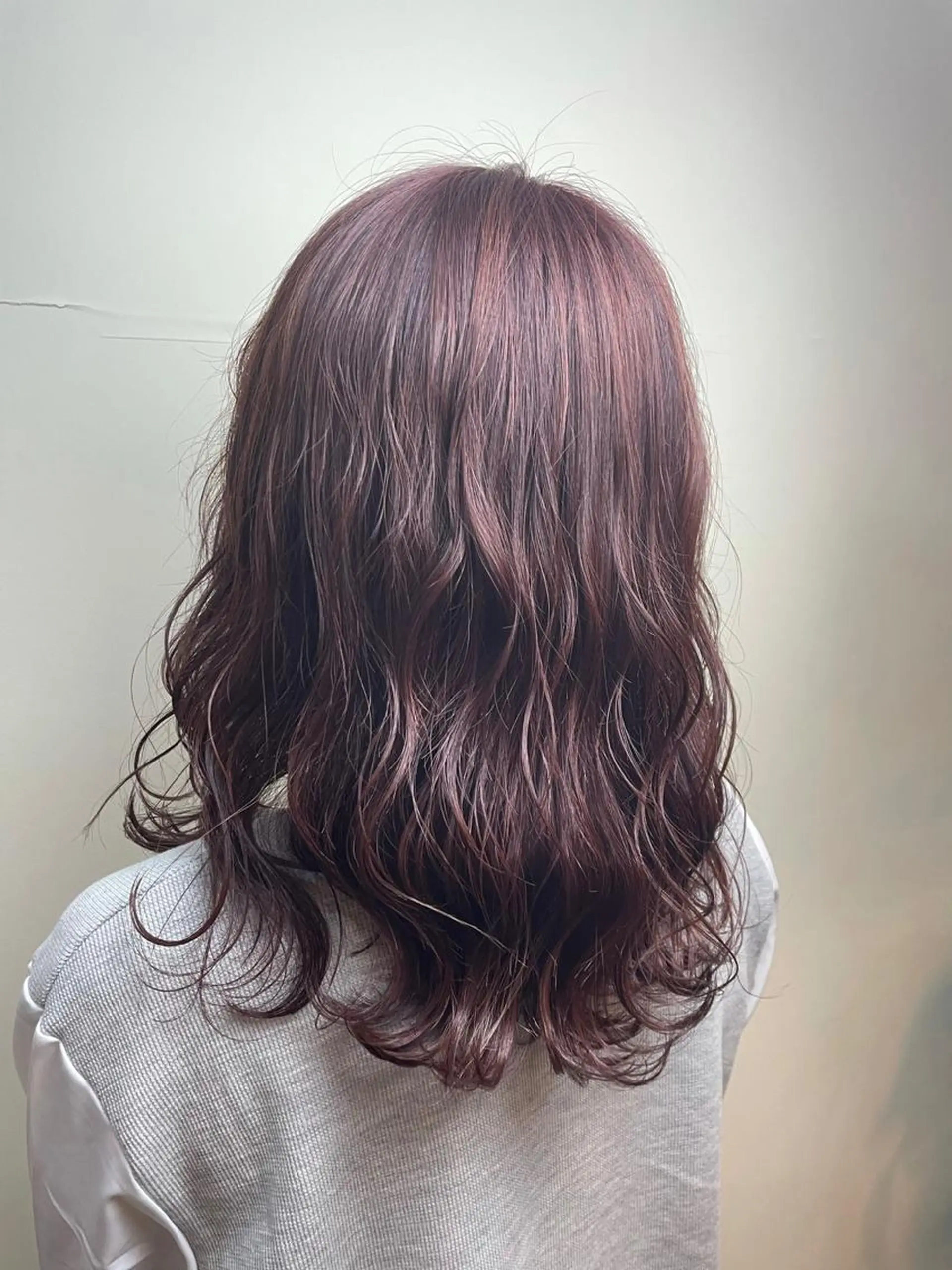 セミロング カラー シールエクステ セミロングパーマ バレイヤージュ ブリーチ ケアブリーチ カット ヘアカラー WEST OLAND加藤圭介のヘアスタイル