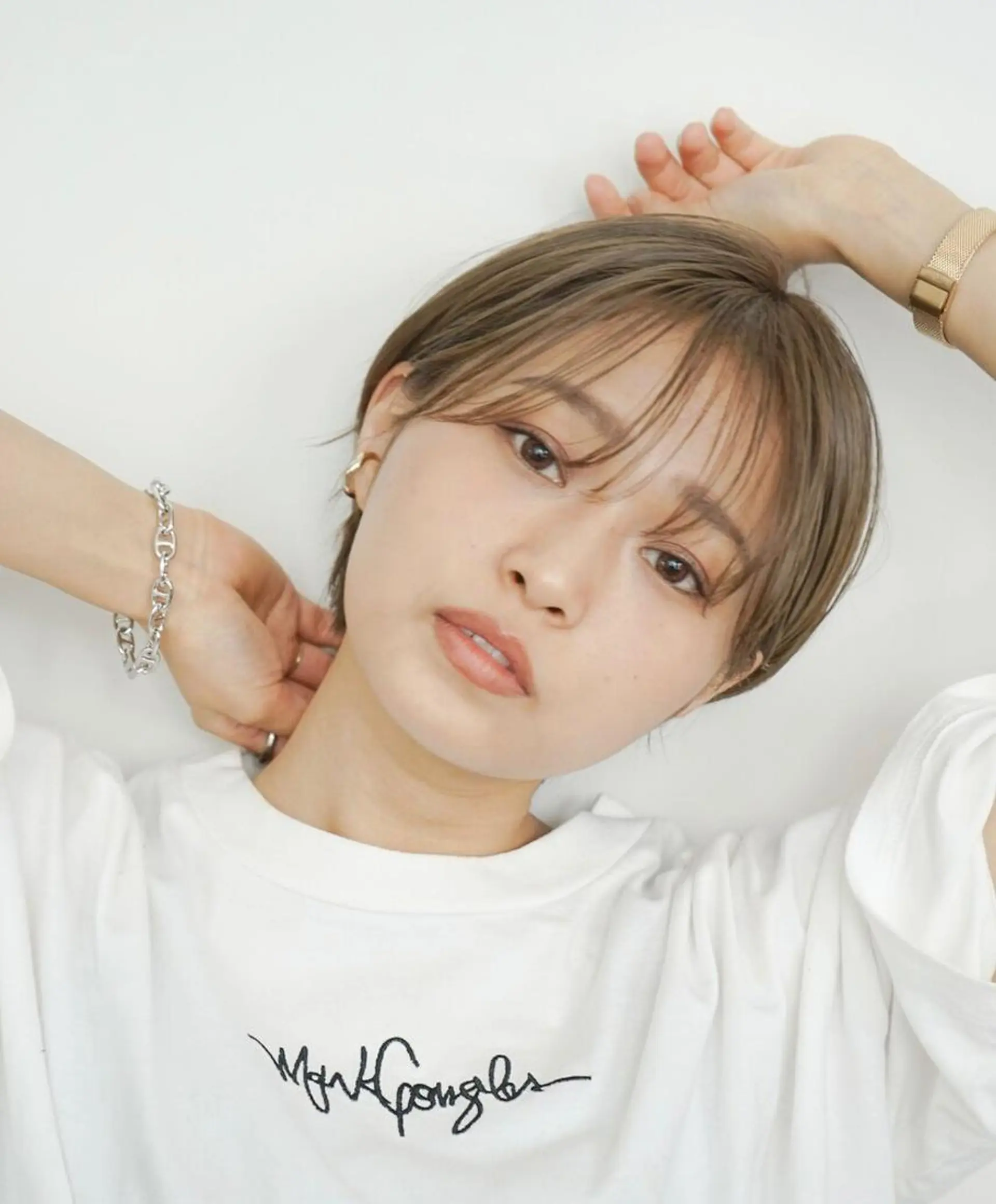 ショート ボブ ハイライト 髪質改善 レイヤーカット ショートヘア foto所属・𝐁𝐋𝐔𝐄𝐓 /代表 / 荒井史行のヘアスタイル