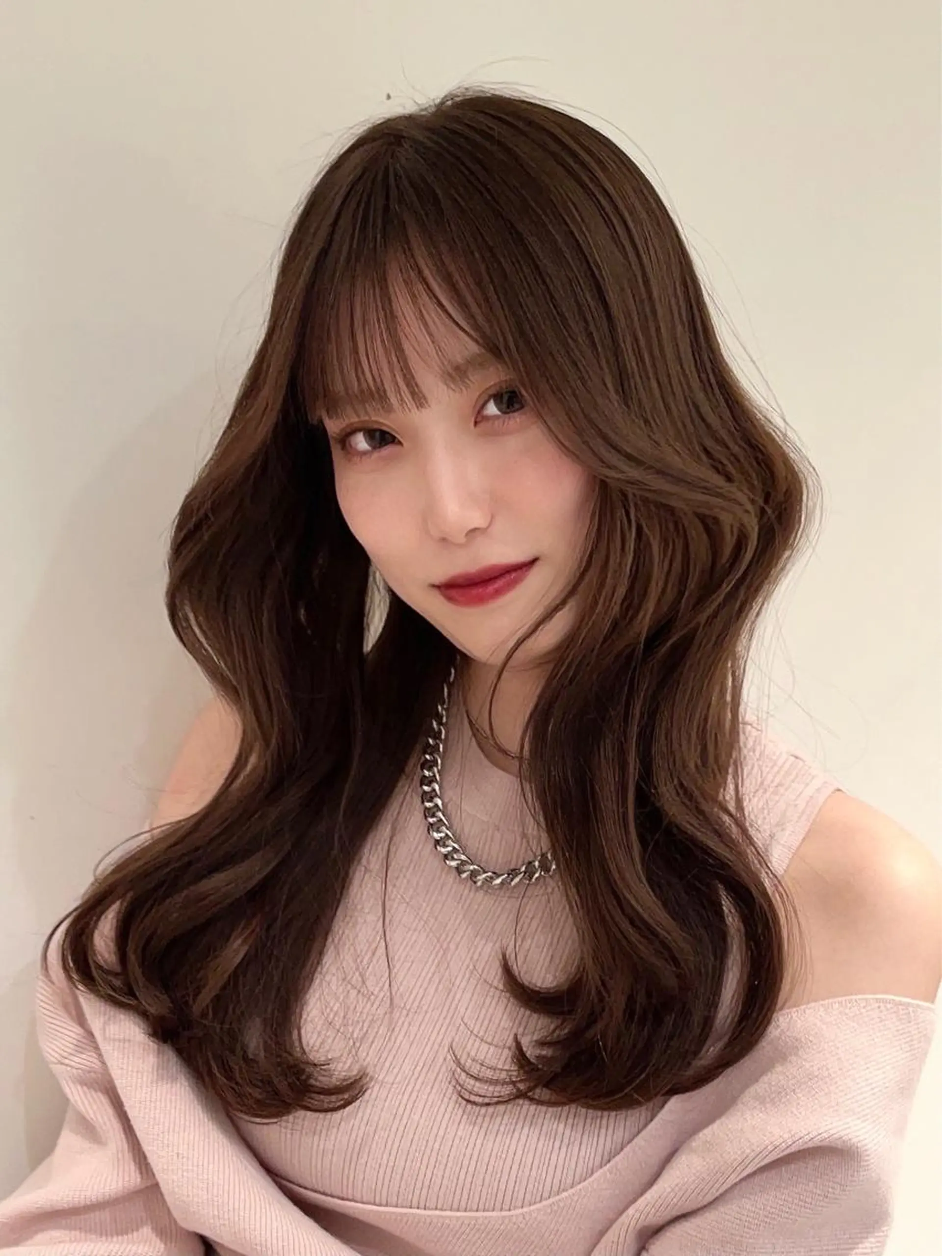 セミロング くびれヘア かきあげバング 似合わせカット 小顔カット ワンホンヘア カット ヘアカラー トリートメント ボブパーマ ウルフパーマのヘアスタイル