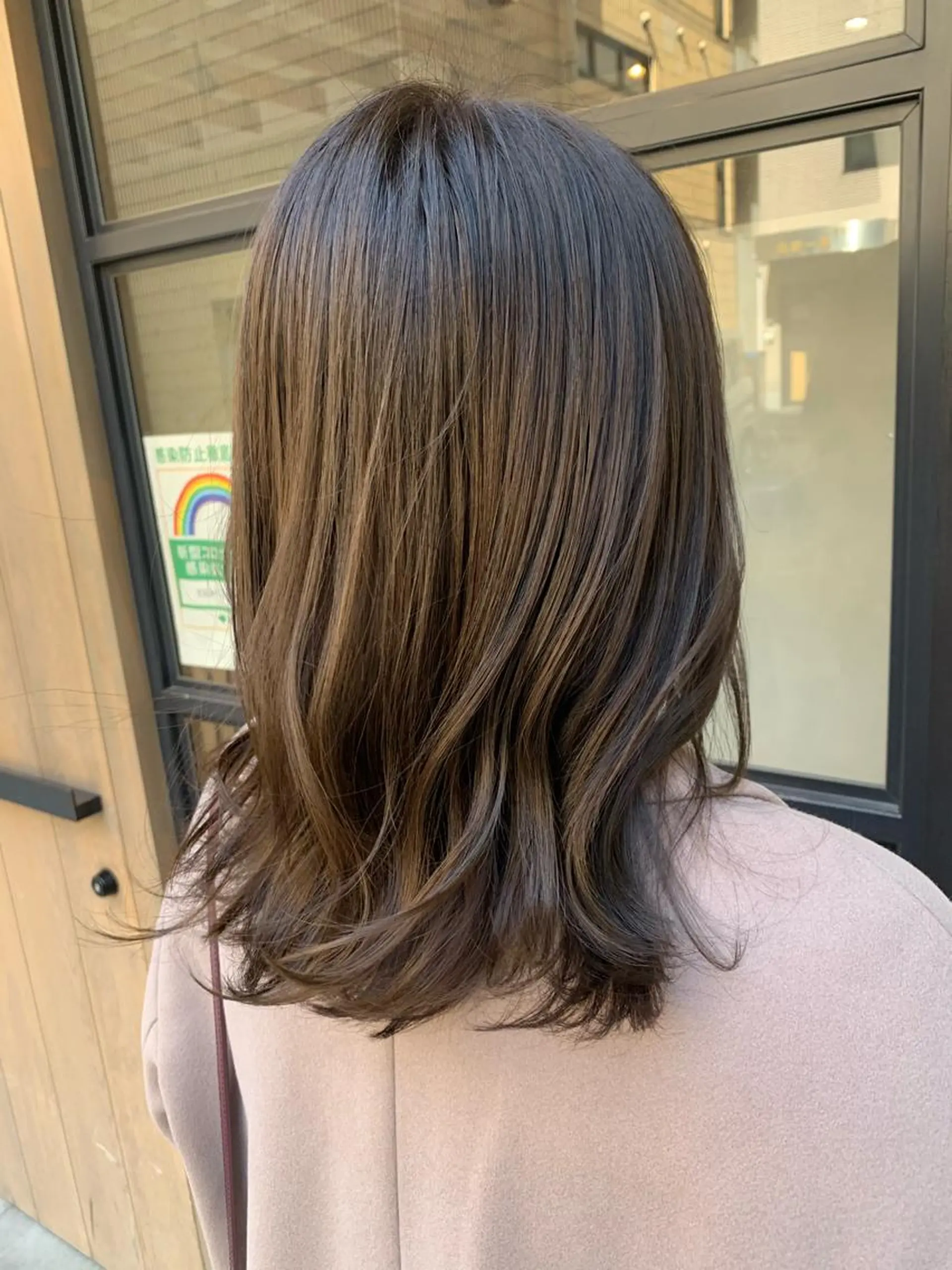 ミディアム カット ヘアカラー トリートメント 🌟大切な前髪🌟 吉田こいちのヘアスタイル