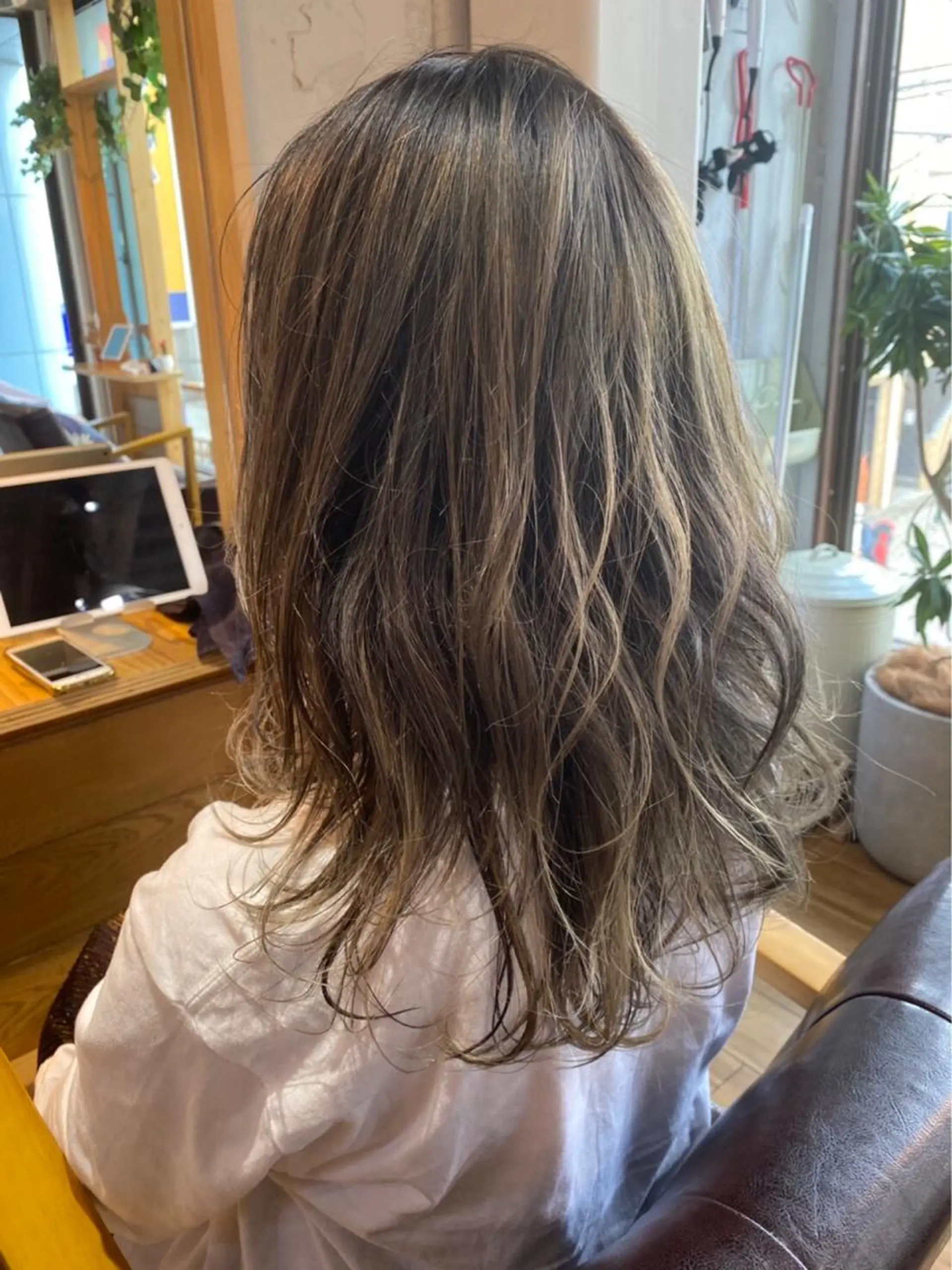 セミロング レイヤーカット カット ヘアカラー トリートメント Miku❇️ フェイスレイヤーのヘアスタイル