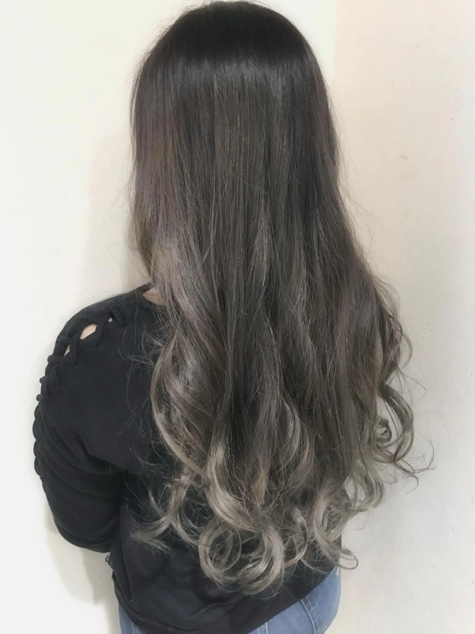 ロング カラー パーマ ヘアアレンジ グラデーションカラー グレージュ filo byFeria渋谷所属・縮毛矯正/美髪 髪質改善/石田幸輔のヘアスタイル