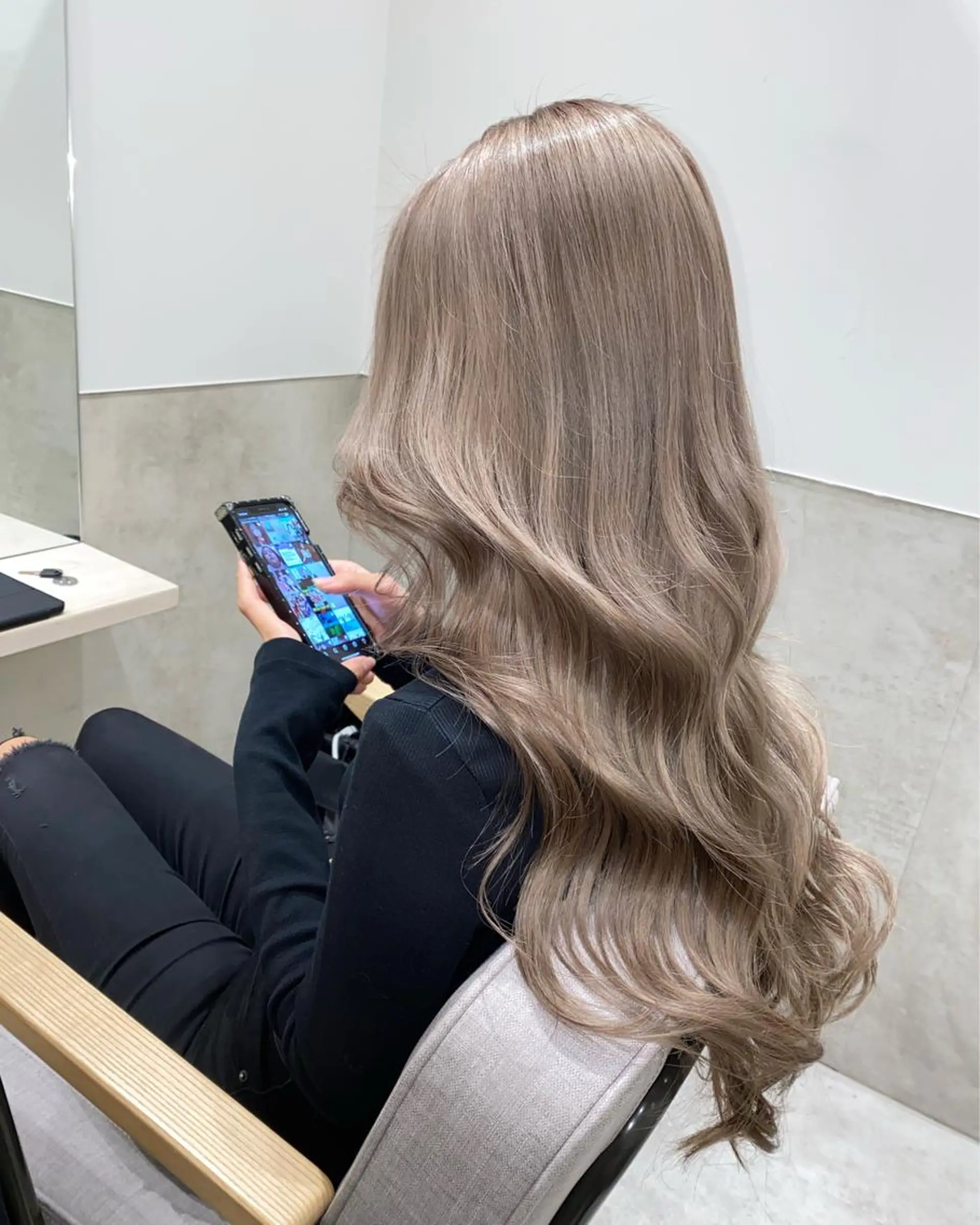 セミロング カラー カット ヘアカラー トリートメント gotoday所属・上品カラー HIDEのヘアスタイル