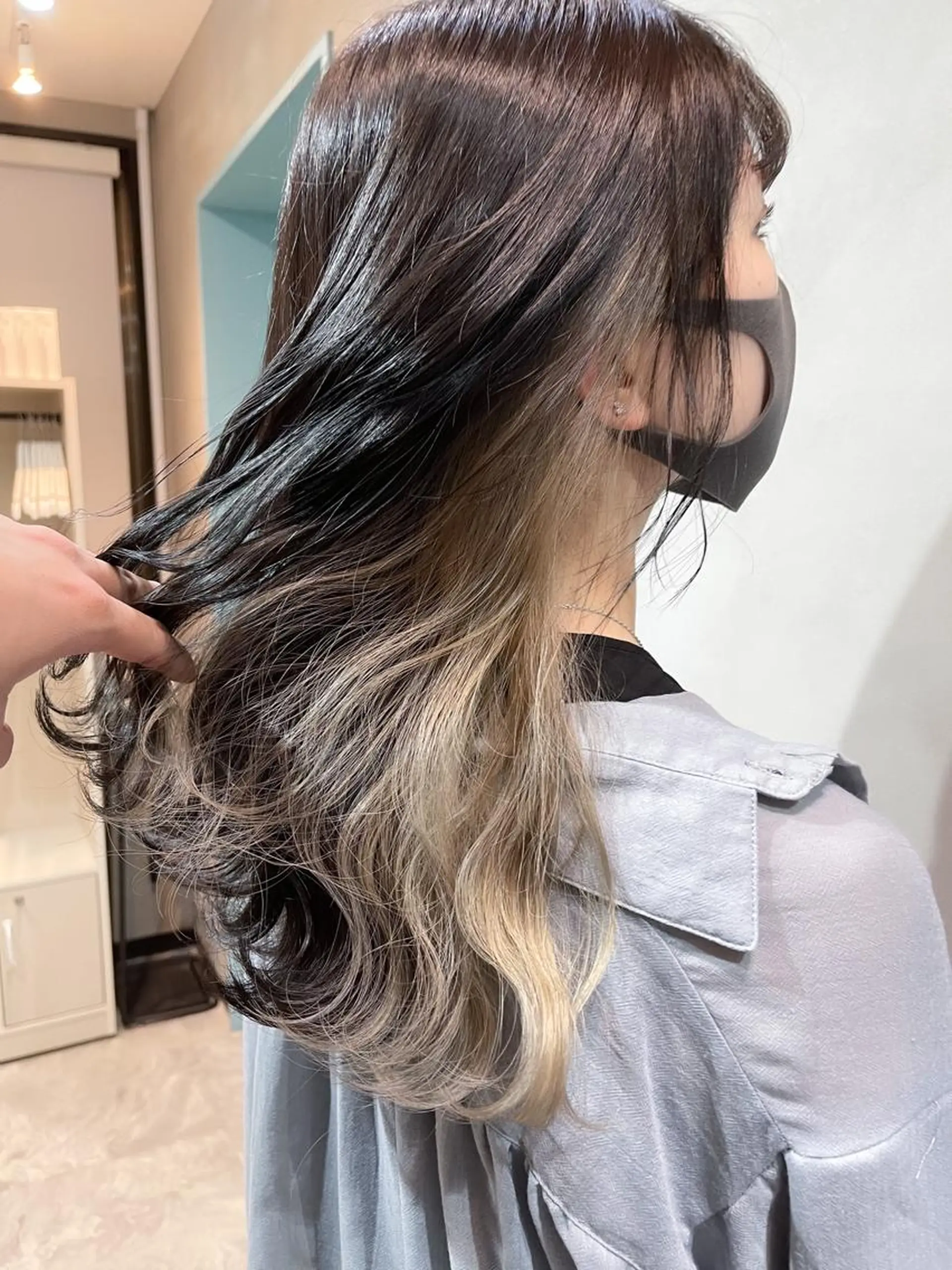 セミロング 透明感カラーが 得意です！NAOKIのヘアスタイル