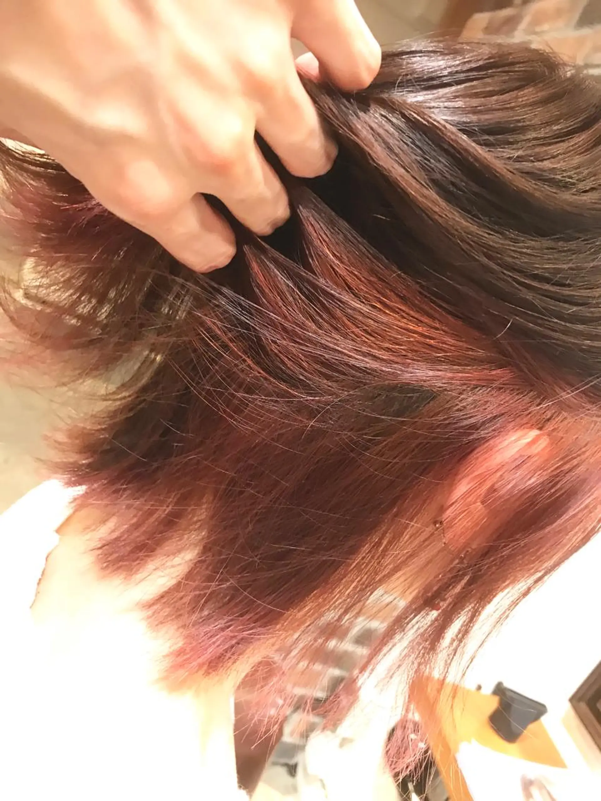 ショート カラー ブリーチ インナーカラー ピンクカラー 竹嶌 健吾のヘアスタイル