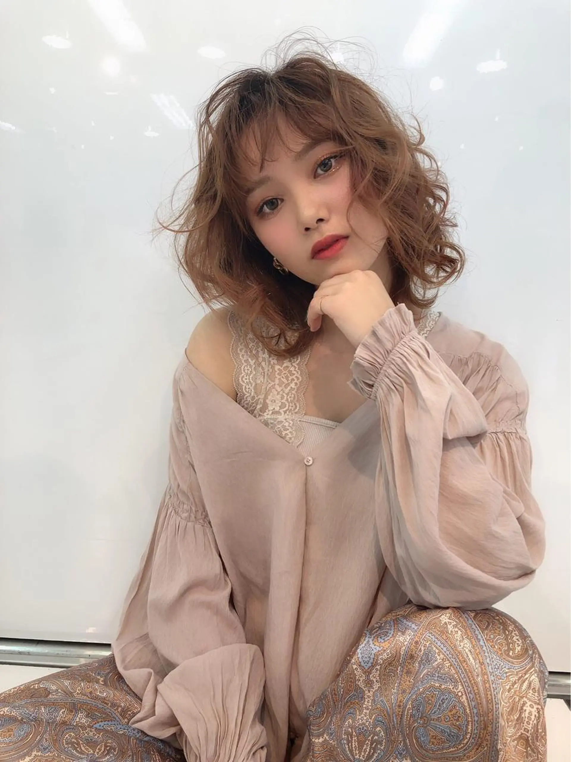 ミディアム パーマ ヘアアレンジ ショートボブ ミディアムパーマ 韓国風カラー ボブ ハイライト 猫ｯ毛さんヘア🐈 Misa【女性】のヘアスタイル