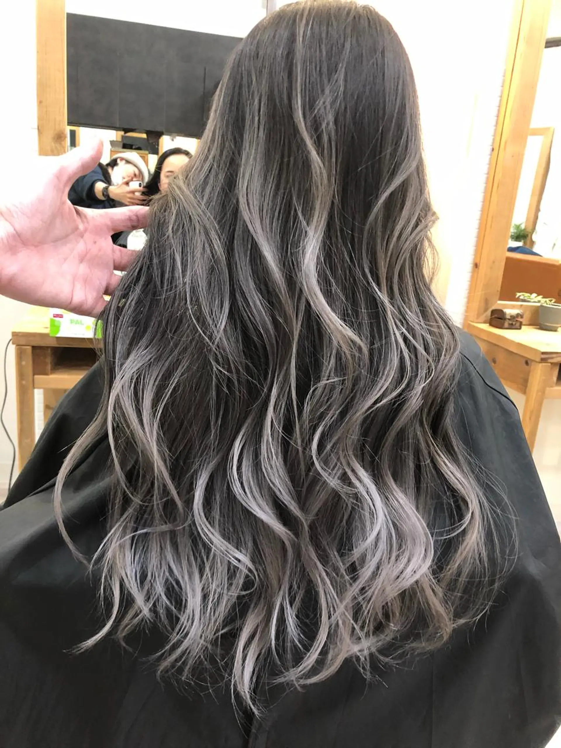 カラー ショートヘア✨ 高橋大河のヘアスタイル