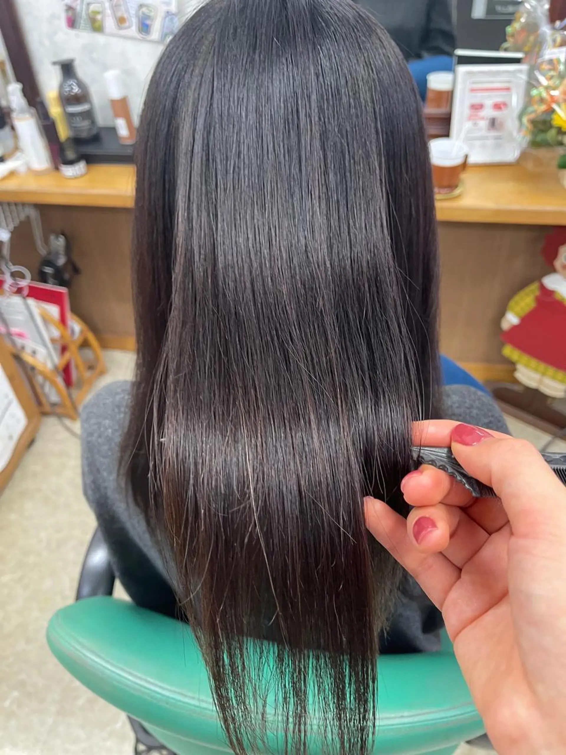 ロング パーマ カット 縮毛矯正 トリートメント 髪質改善のプロ✨りな さんのヘアスタイル