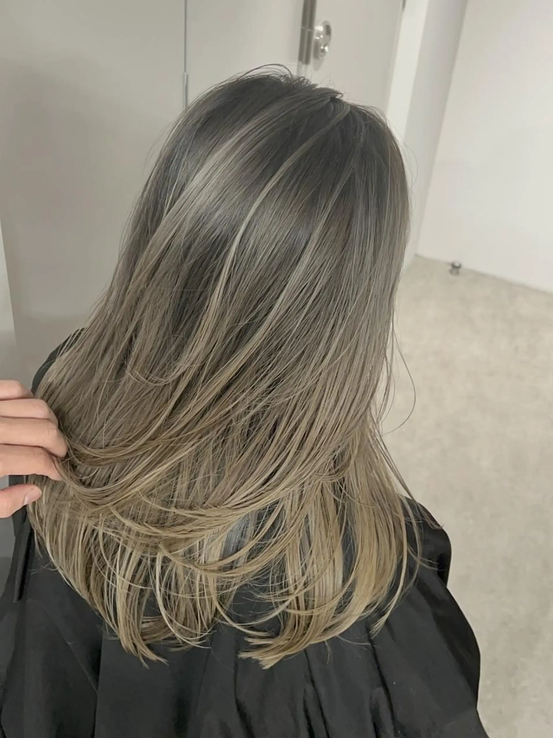 ミディアム カラー ブリーチ ダブルカラー ✨【公式】 juhl.横浜✨のヘアスタイル