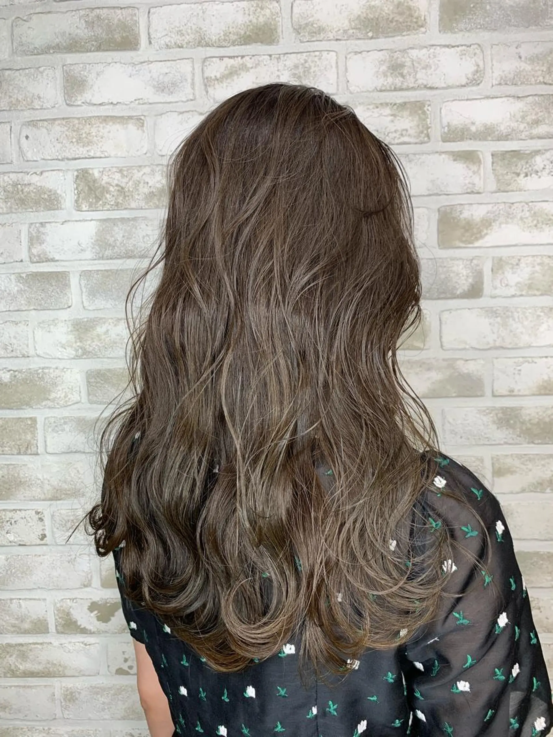 ミディアム カラー カット ヘアカラー she2.shinjuku所属・顧客様専用予約 新規予約不可のヘアスタイル