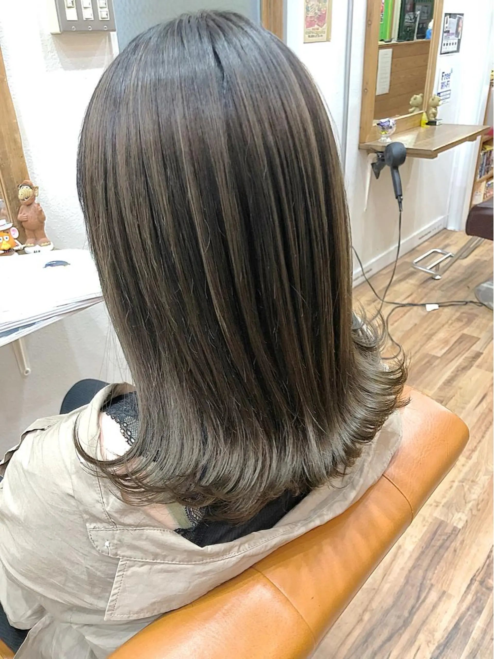ミディアム レイヤーカット 🔥メンズ特化美容師 NAOTO🔥のヘアスタイル