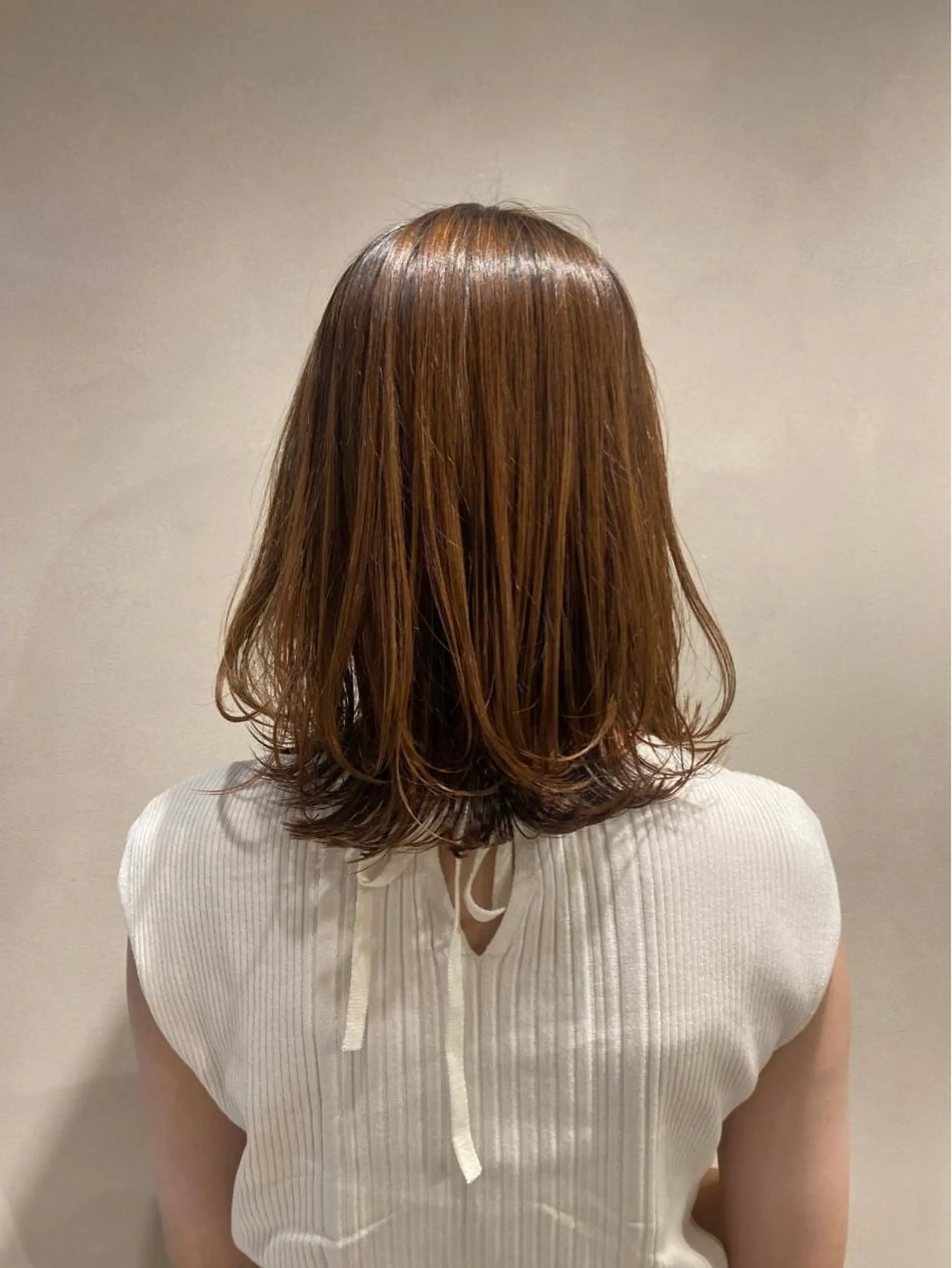 ミディアム くびれヘア 🤍似合わせカット/ 艶カラー/表参道🫧のヘアスタイル