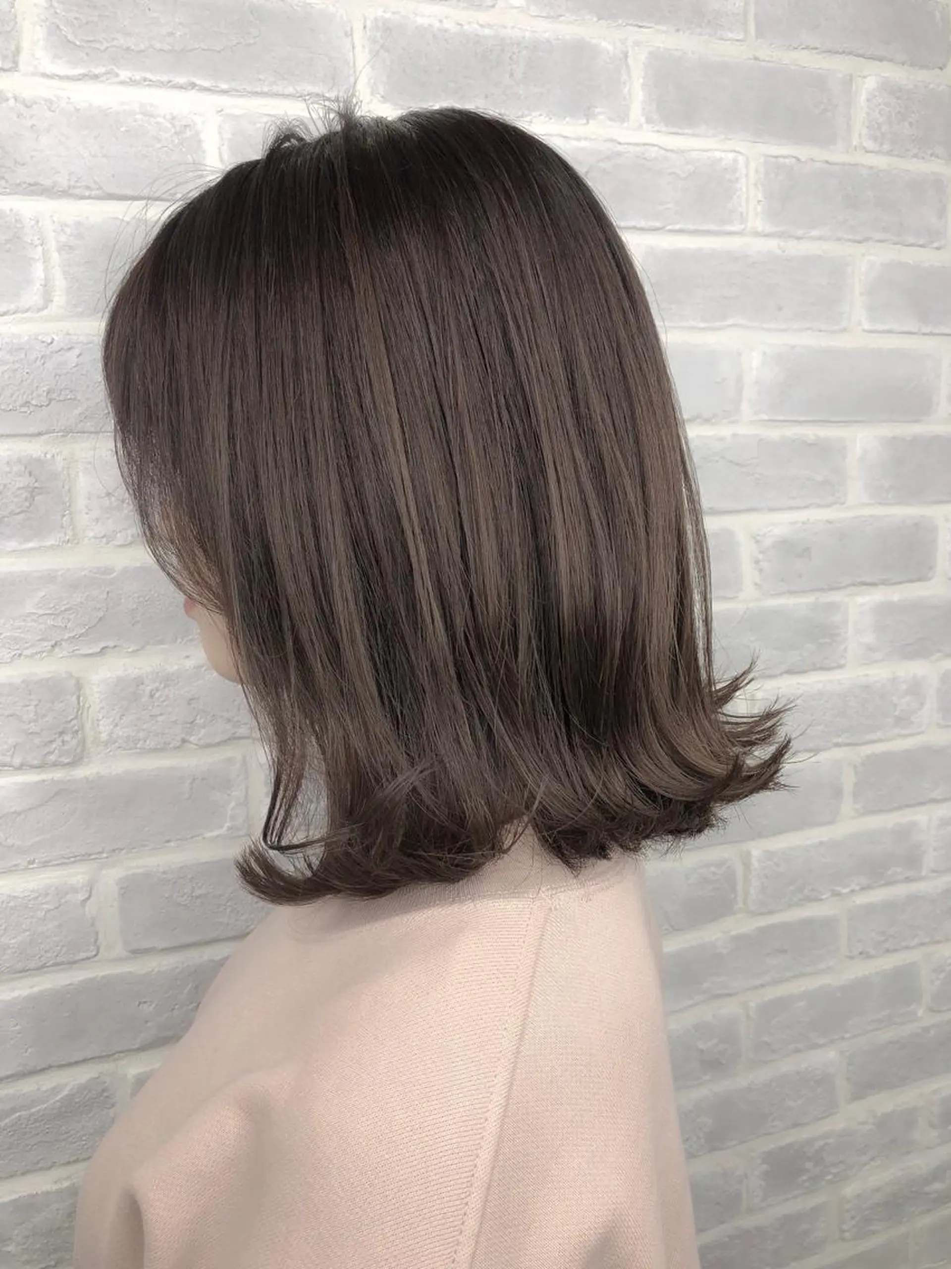 ミディアム カラー アッシュ ハイライトカラー ピンクカラー ピンクアッシュ ハイライト eclair.髪質改善&トリートメント所属・【艶髪、透明感】西村 有司のヘアスタイル